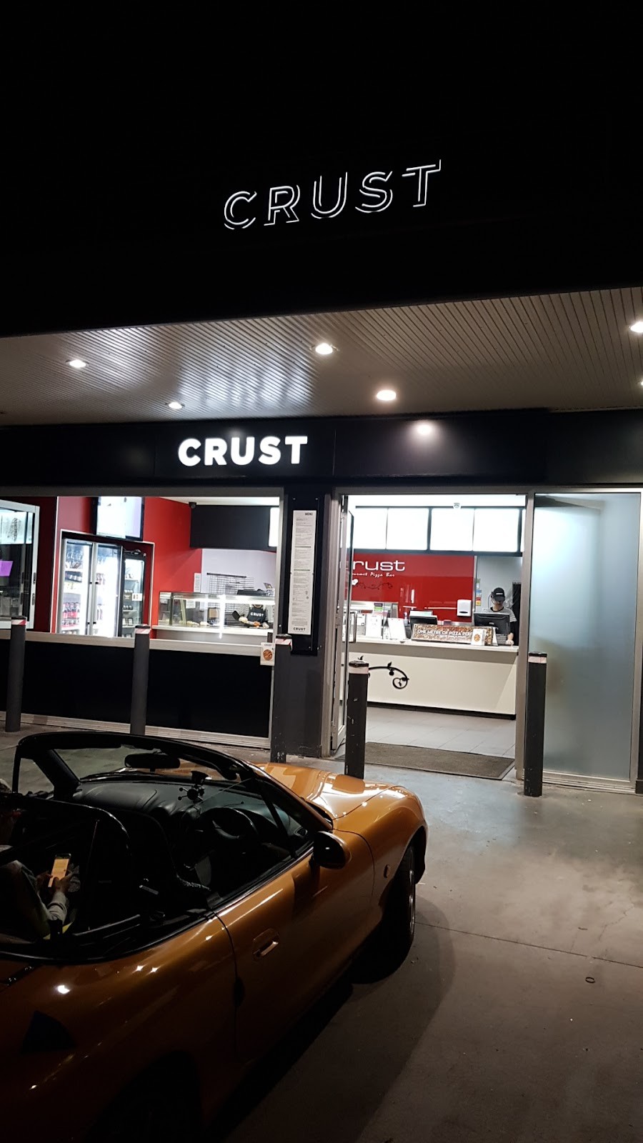 Crust Pizza Hornsby: the place
