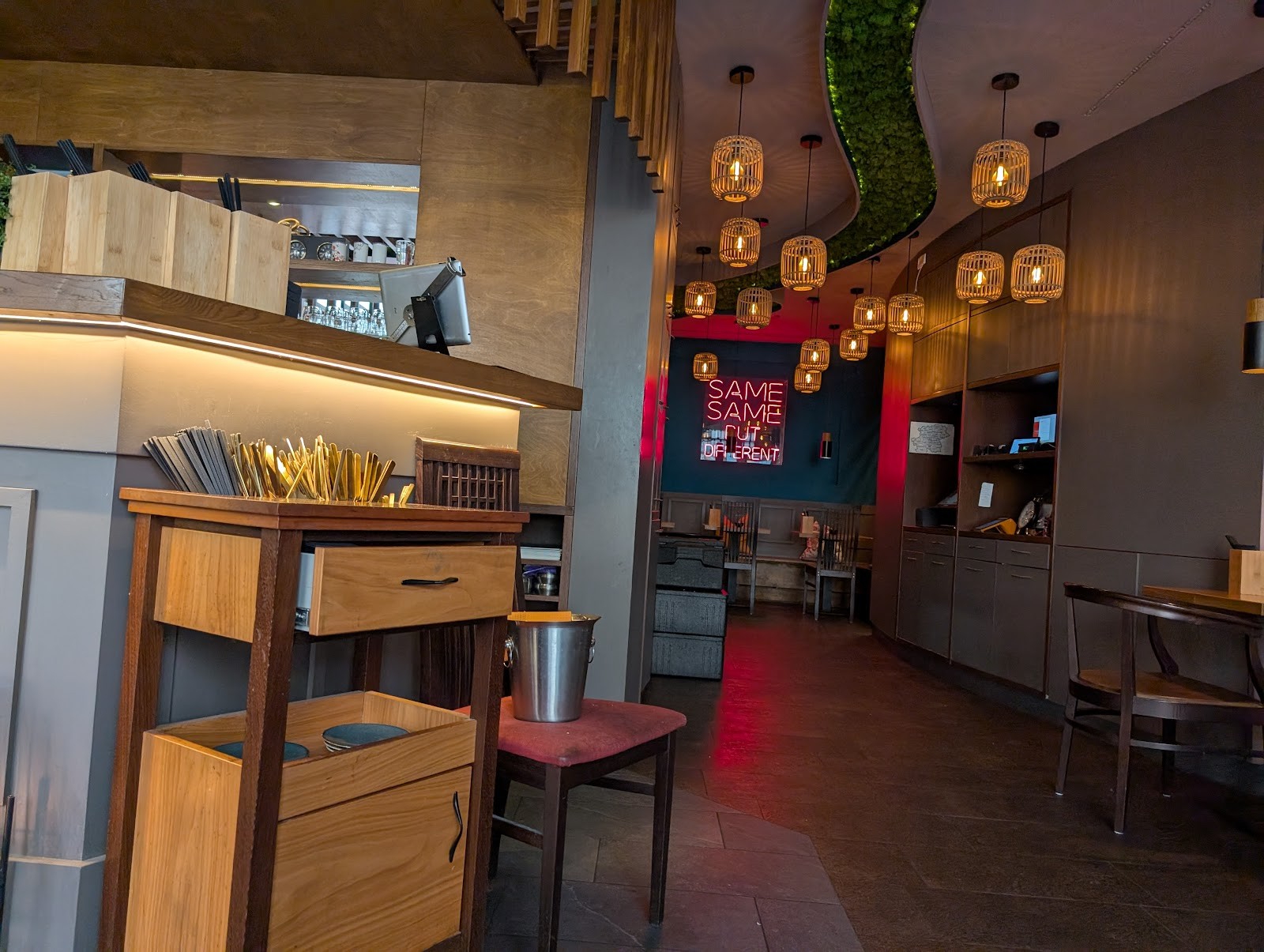 OUAI - Simply Vegan: the place