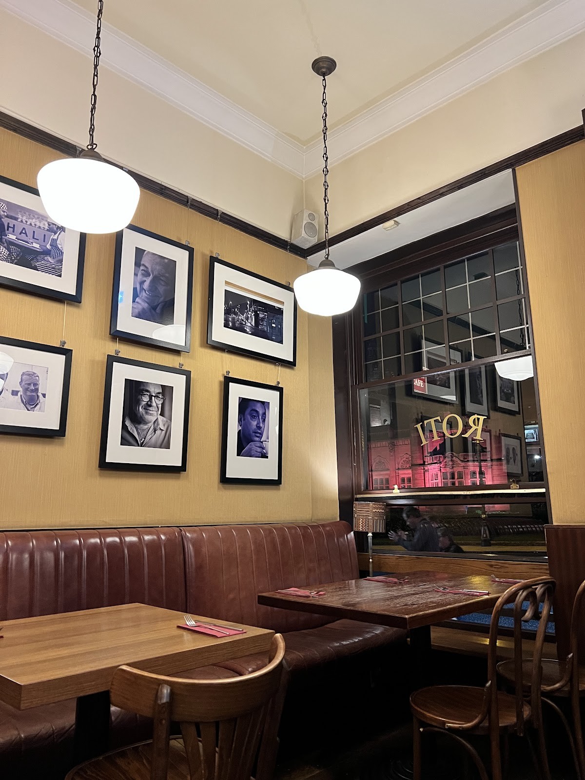 Mother India's Cafe: the place