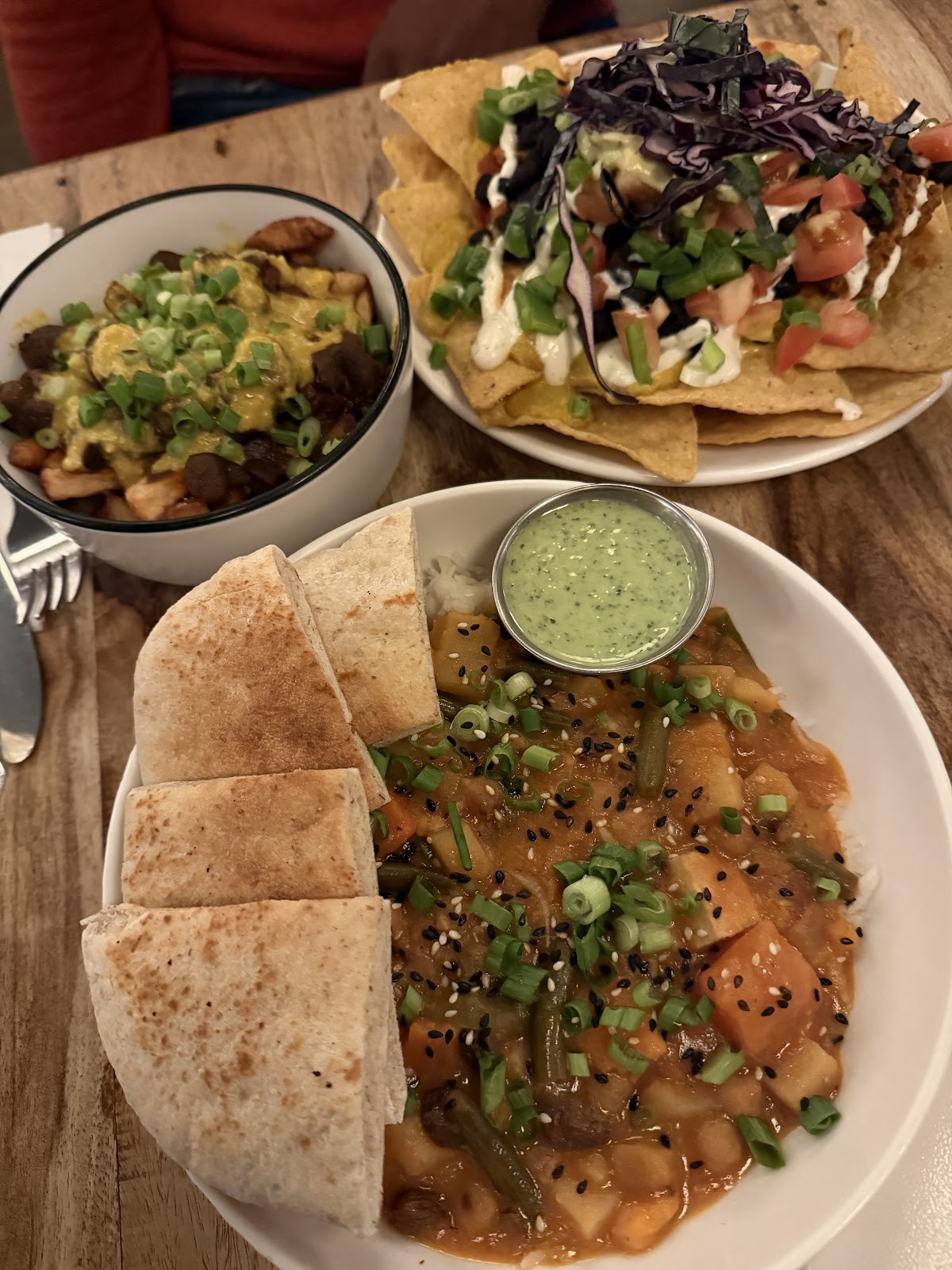 Lola Rosa Place-des-Arts: food & drinks