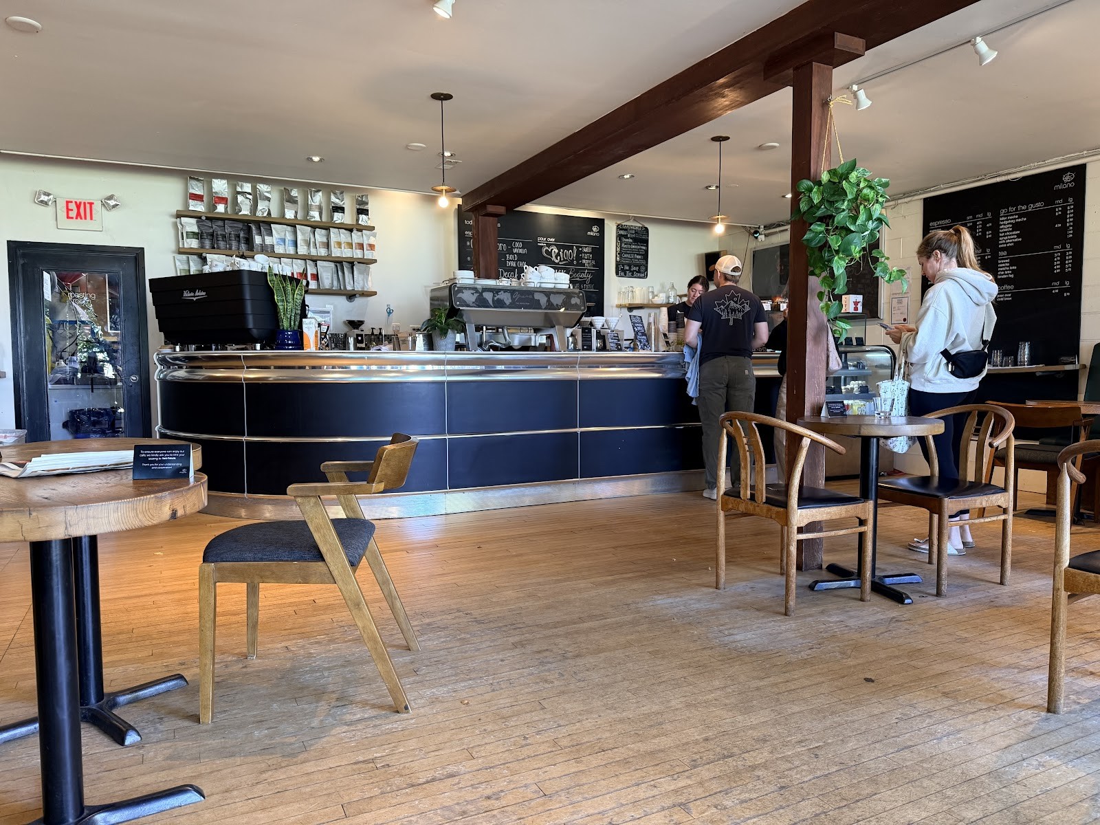 Milano Coffee Roasters: the place