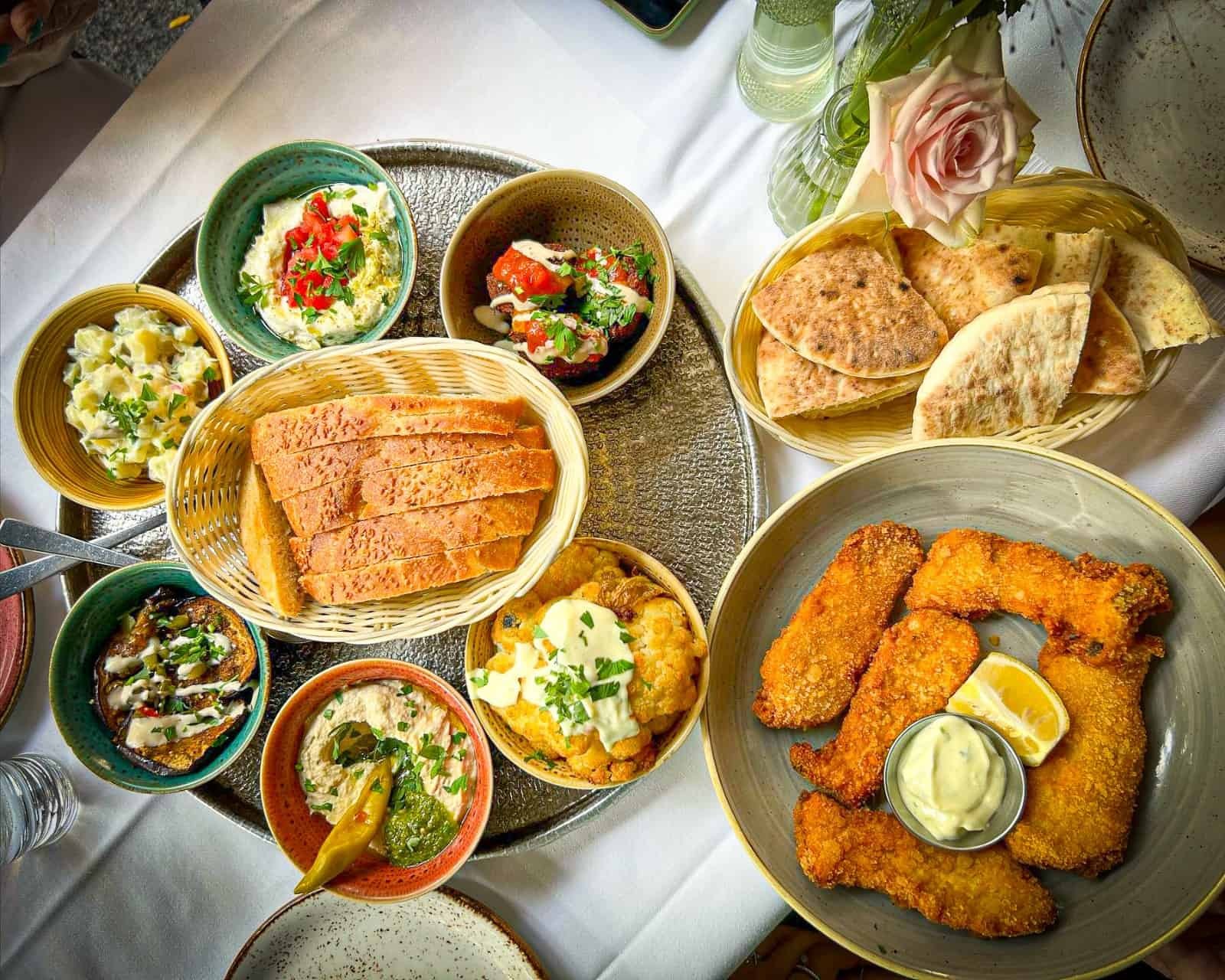 Kuli Alma: food & drinks