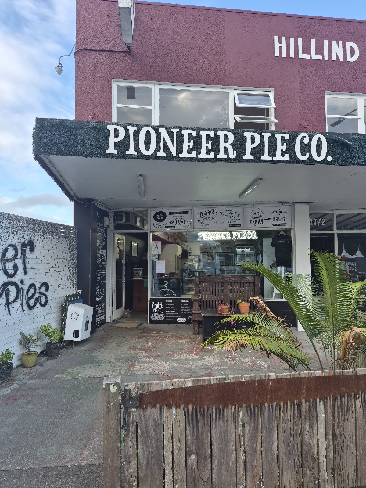 Pioneer Pies: the place