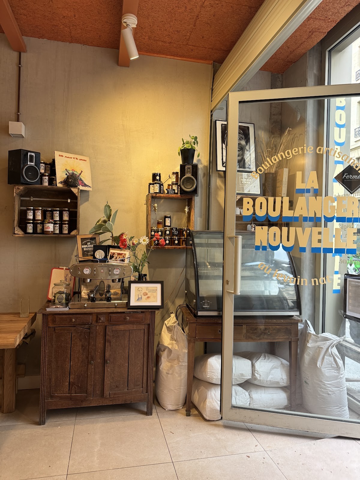 La Boulangerie Nouvelle: the place
