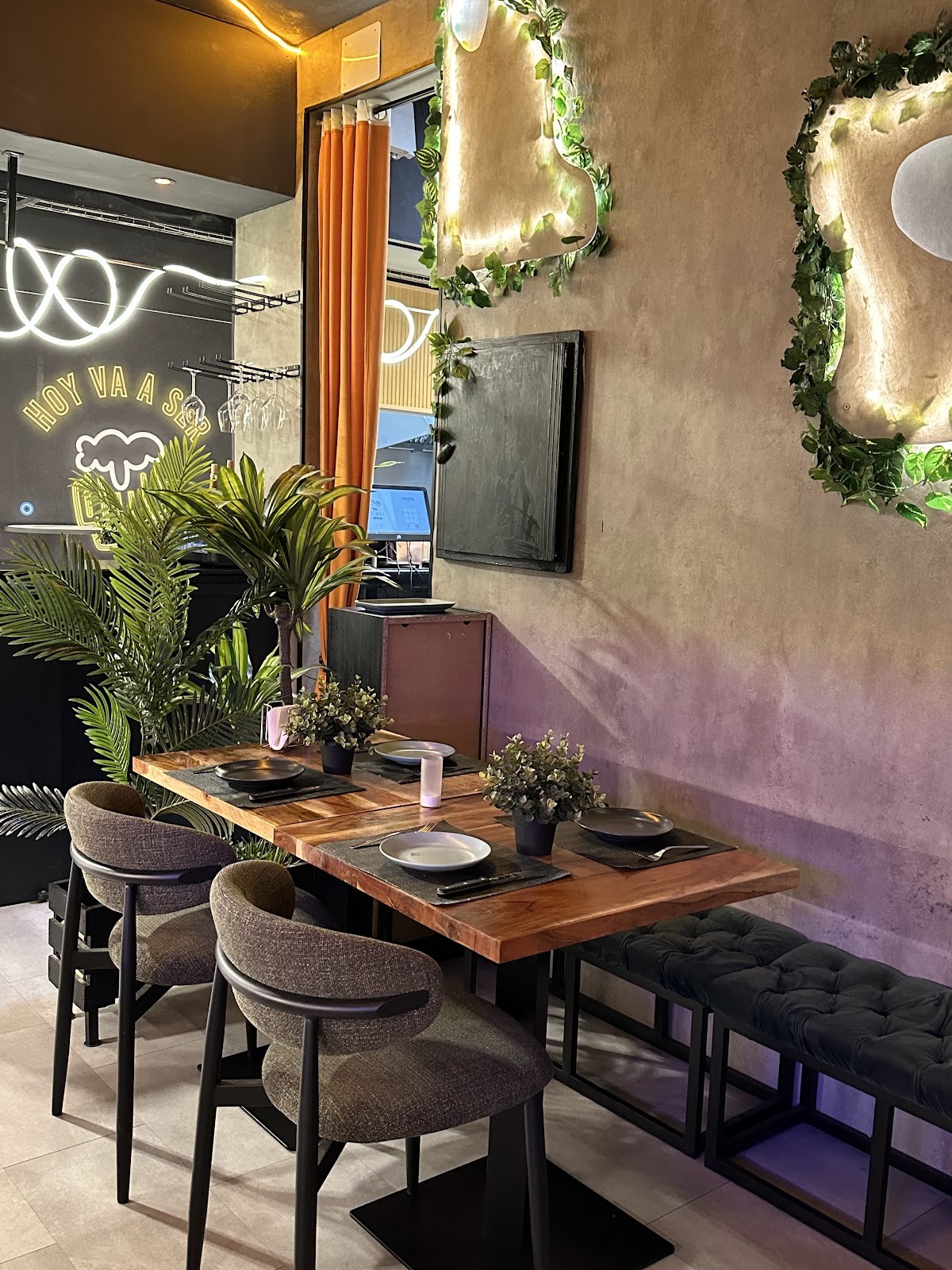 Sixtizo Gastro Bar: the place