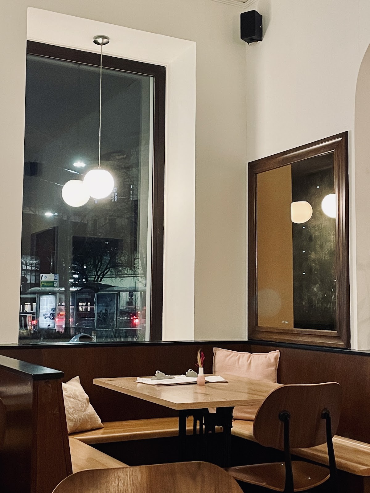 Otti - Das Vorstadt Café: the place