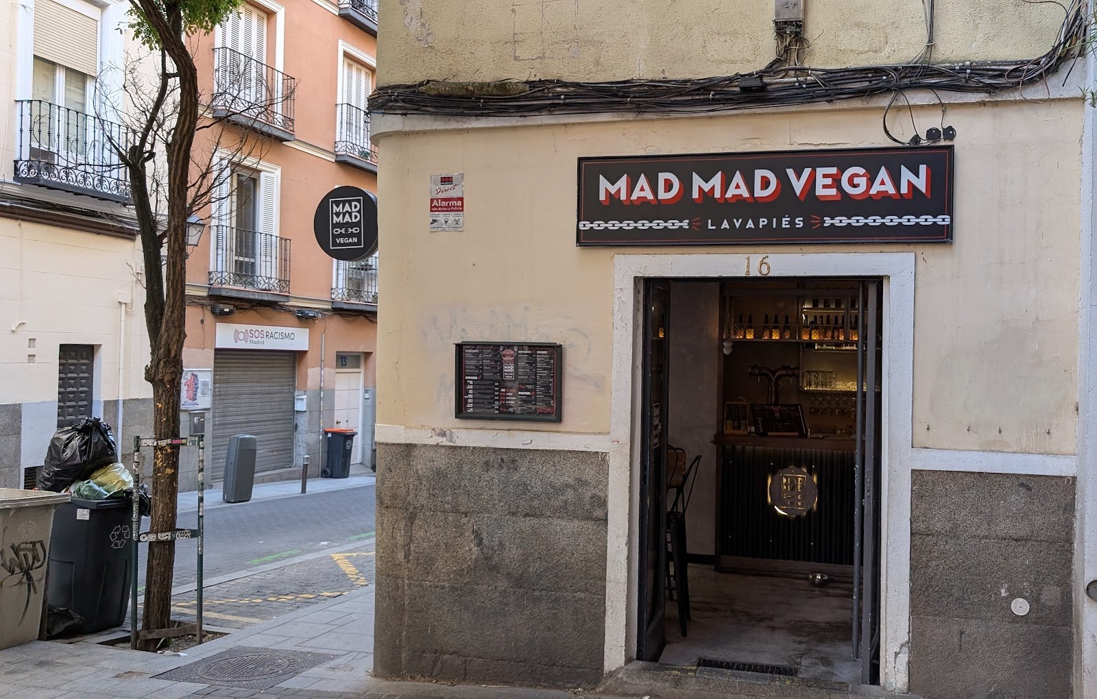 Mad Mad Vegan: the place