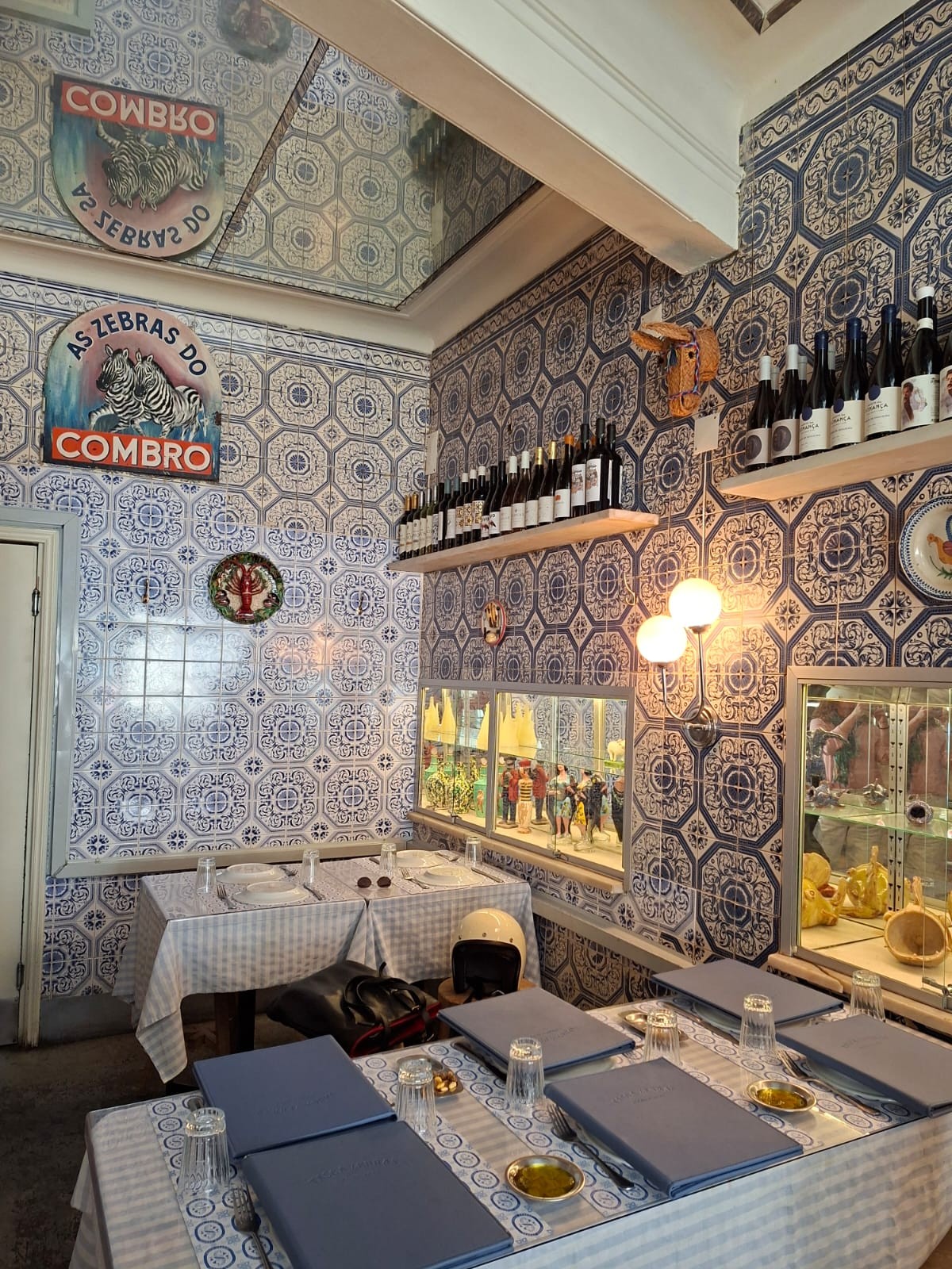Tasca Zebras: the place