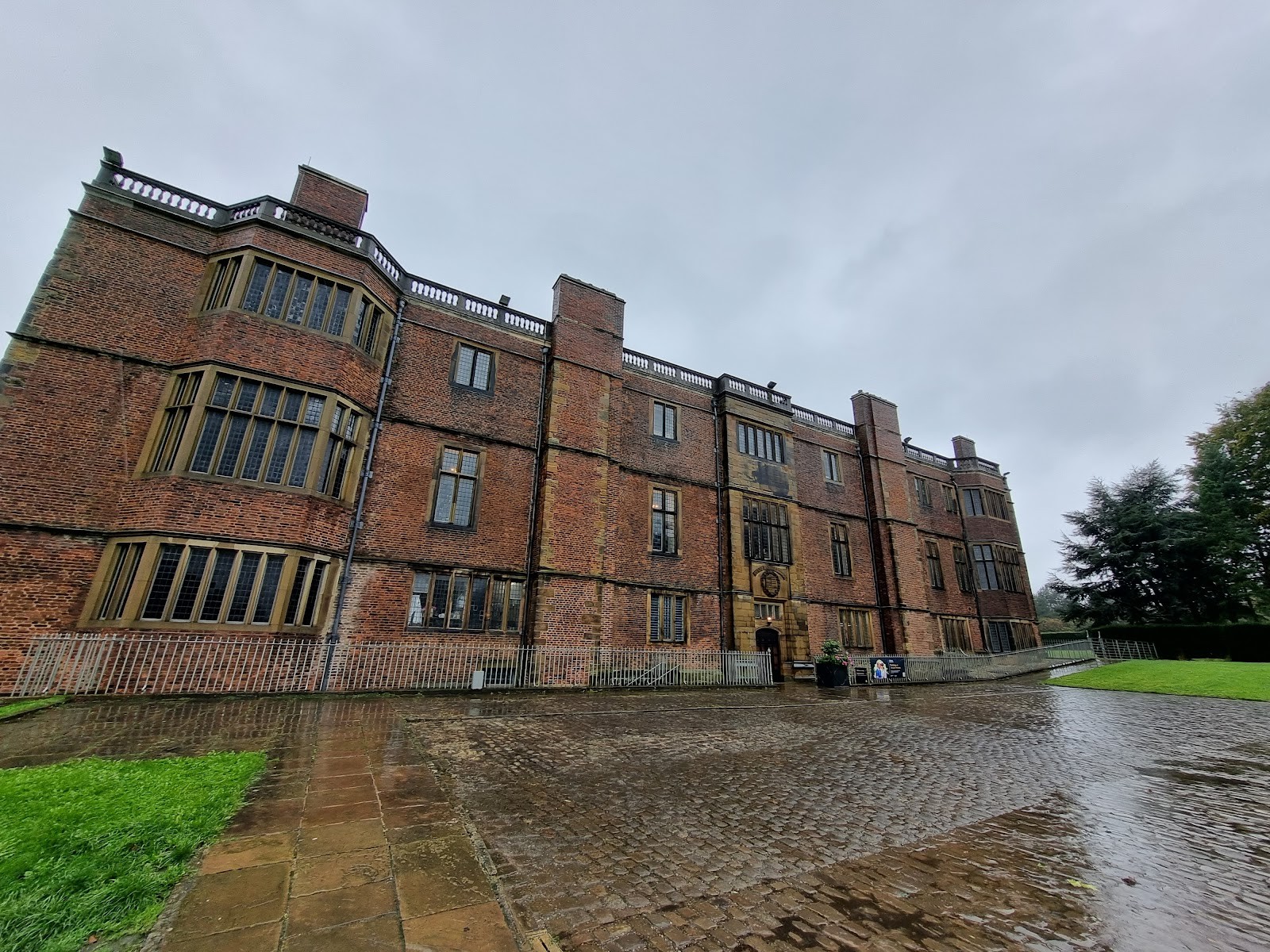 Temple Newsam Tea Room: the place