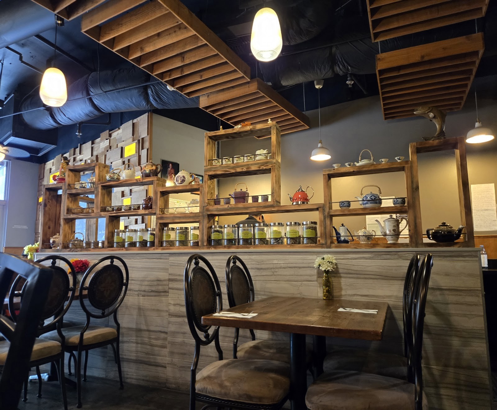 2CThai Bistro & Spirits: the place