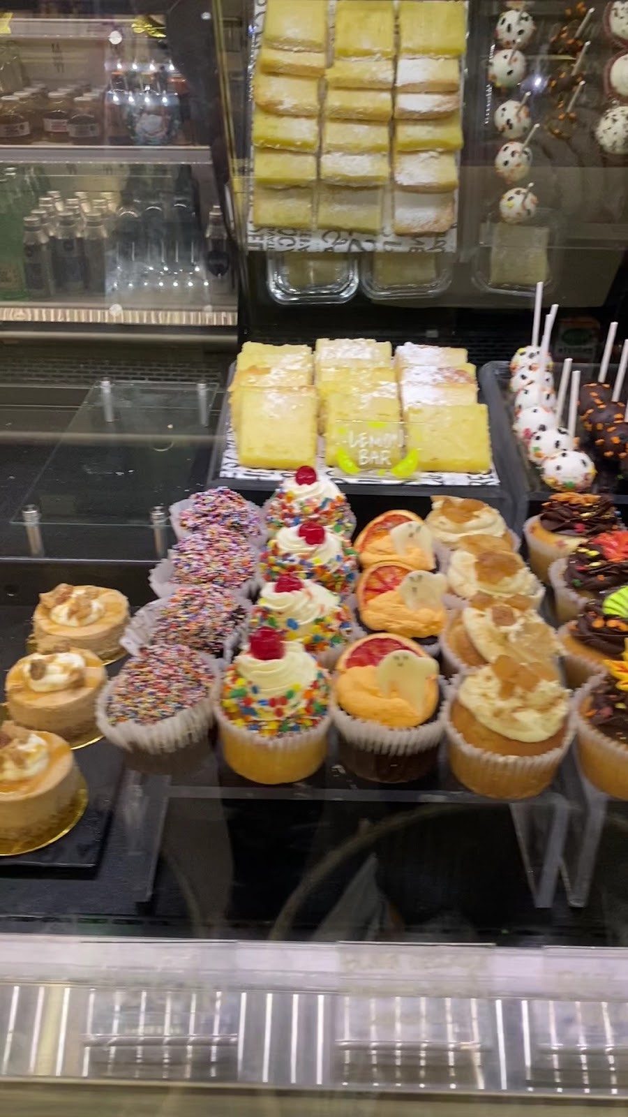 The Goddess and Grocer Bucktown: food & drinks