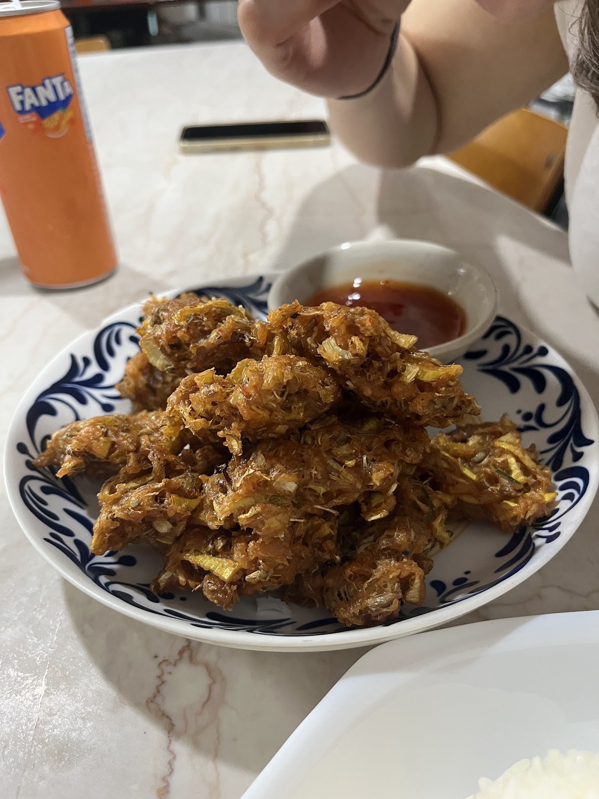 KinnCann & cafe: food & drinks