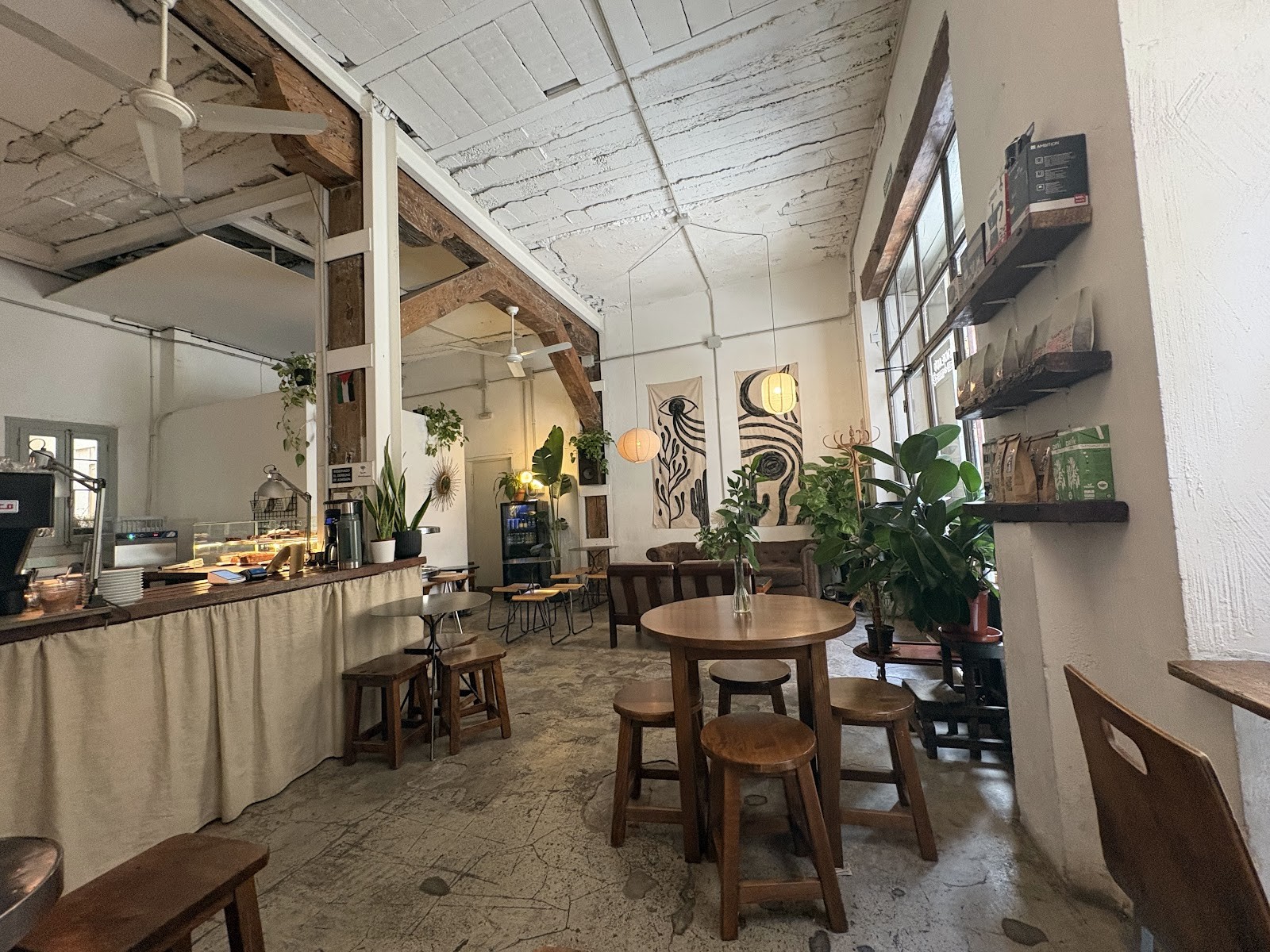 Slow Café: the place
