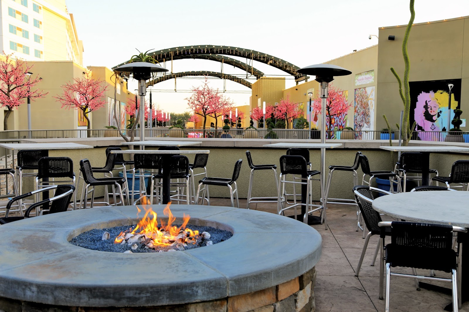 FiRE+iCE Interactive Grill & Bar: the place