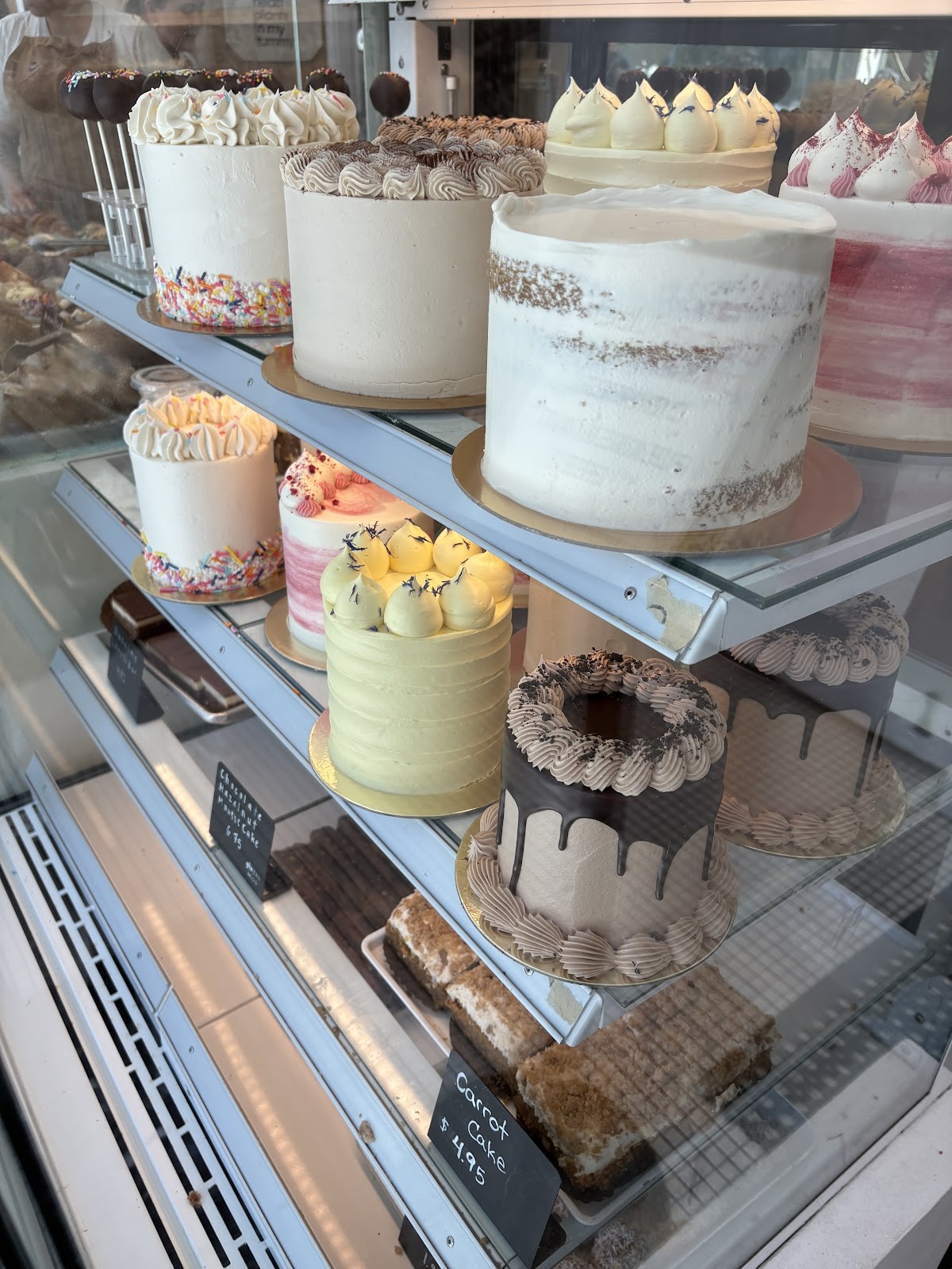 To Live For Bakery & Cafe: food & drinks