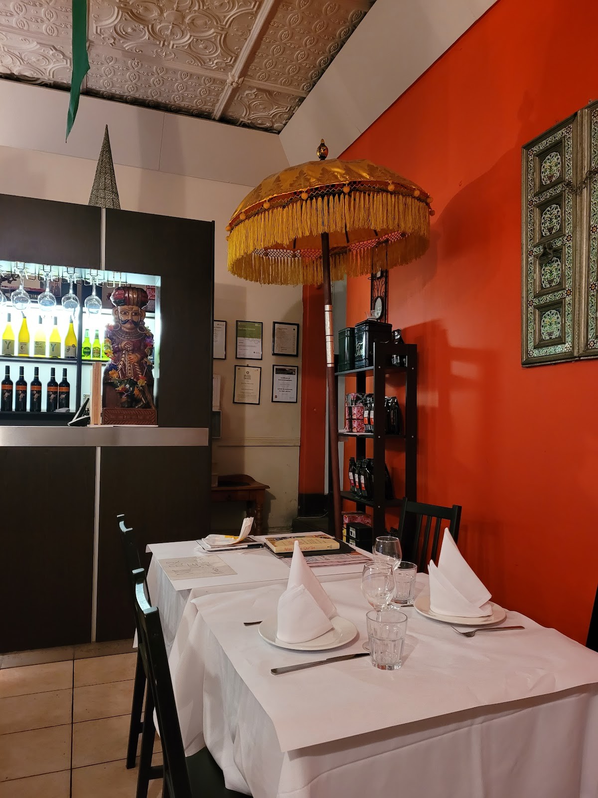 Hotel Saravana Bhavan: the place