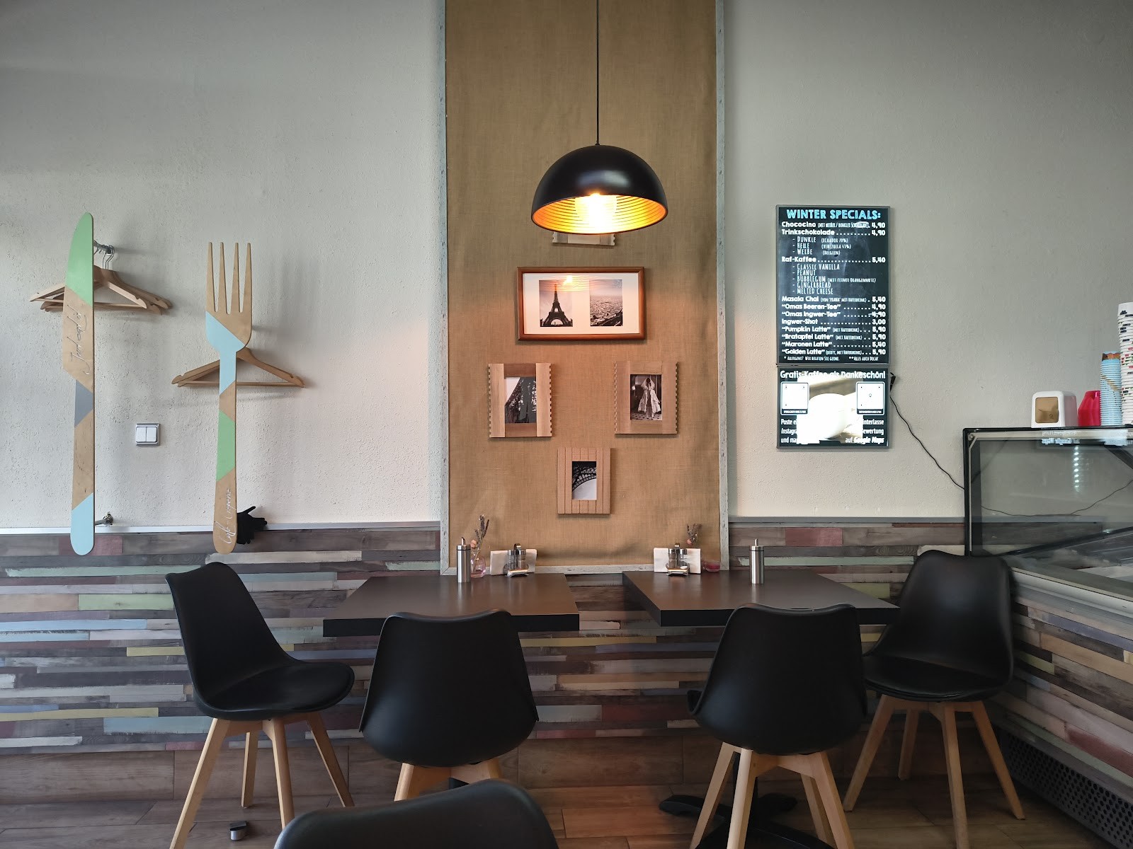 Crêperie Carré: the place