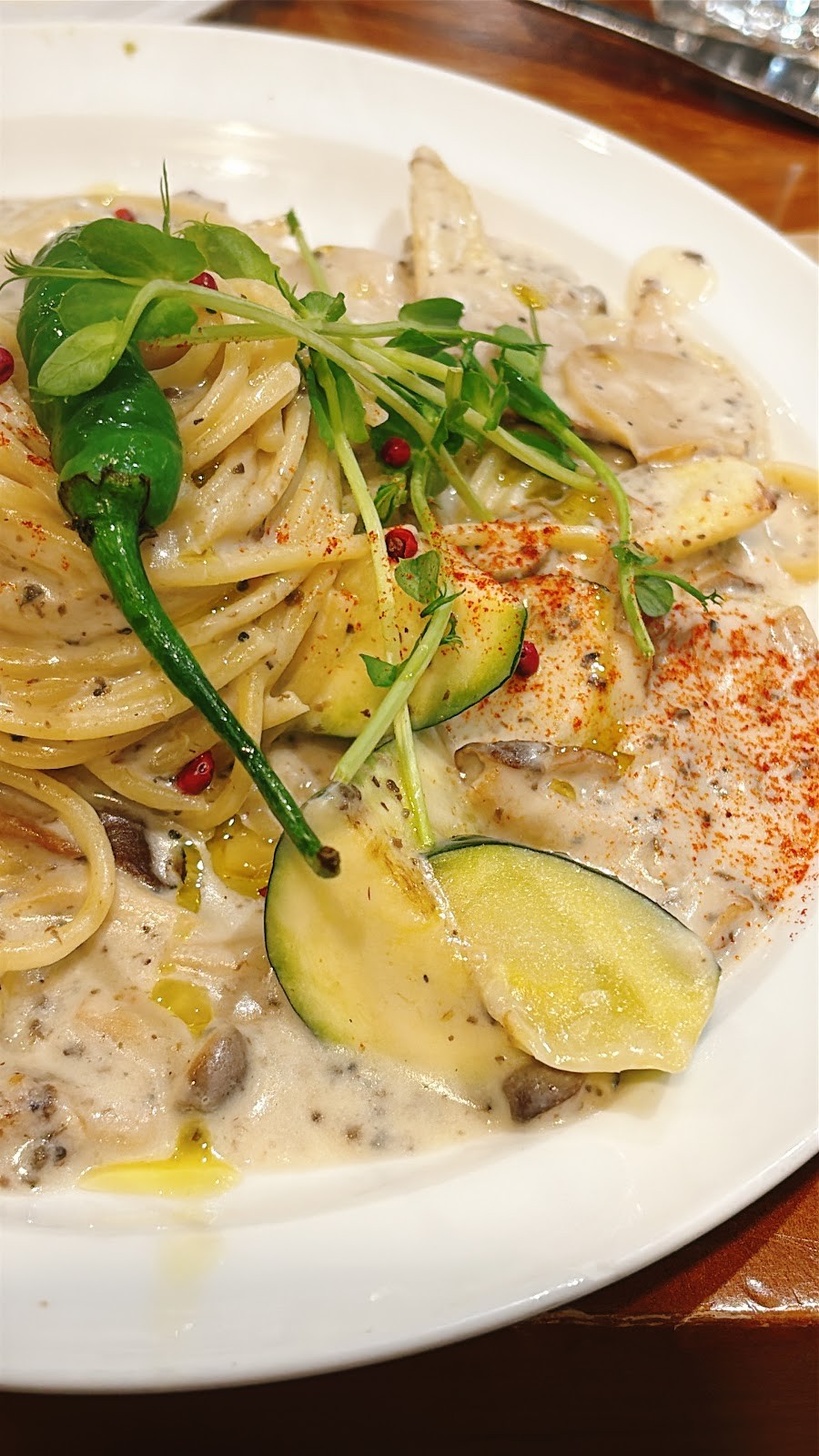 UncleQ by Veganday 純植物料理 週六日中午延長營業到15:00（L.O. 14:00): food & drinks