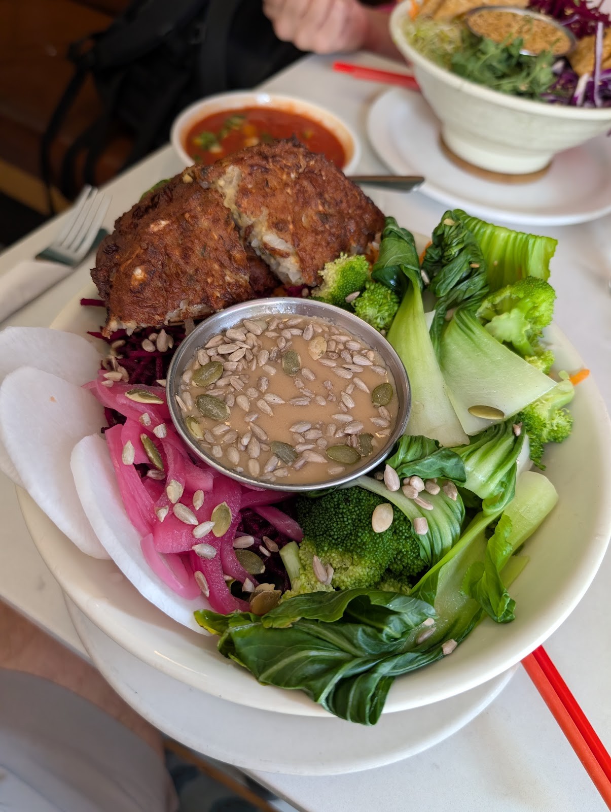 Aux Vivres Plateau: food & drinks