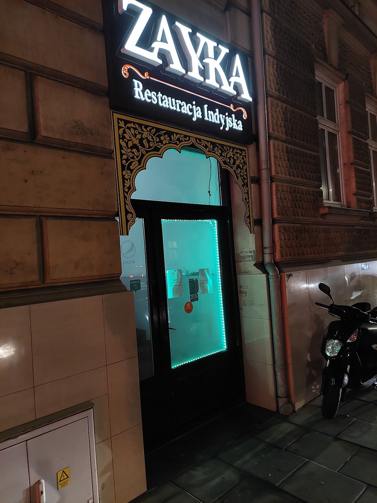 Zayka (Authentic Halal Indian Restaurant in Krakow): the place