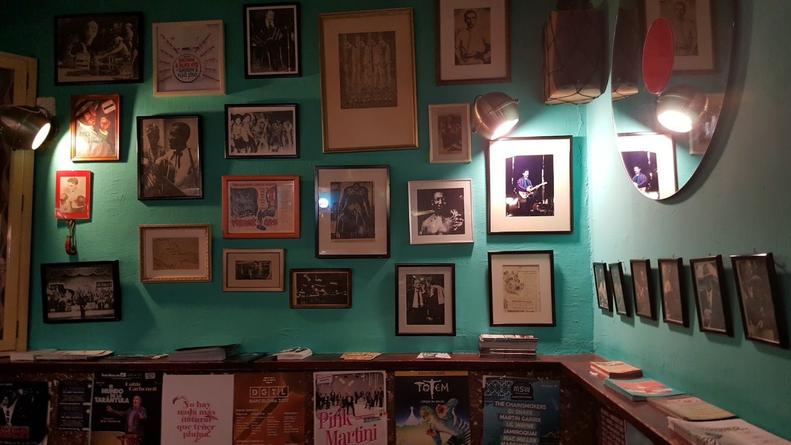 Bar Automático: the place