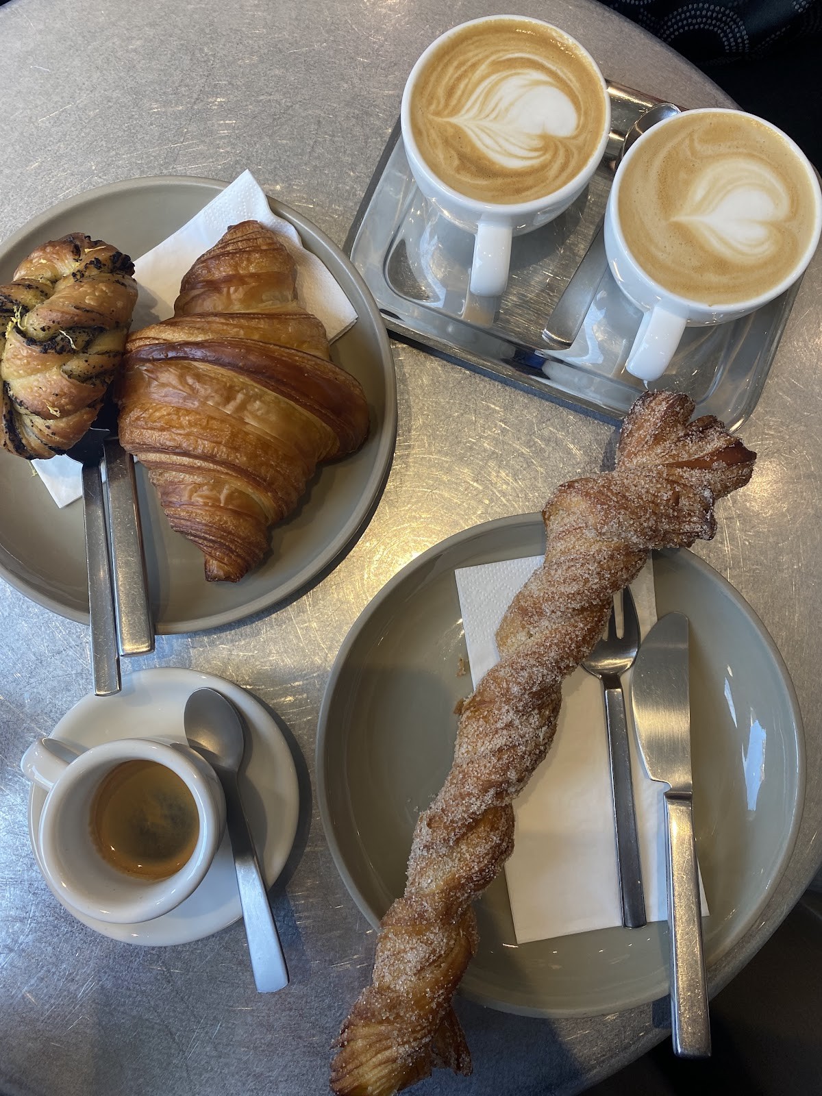 SAINT-JEAN Deli: food & drinks