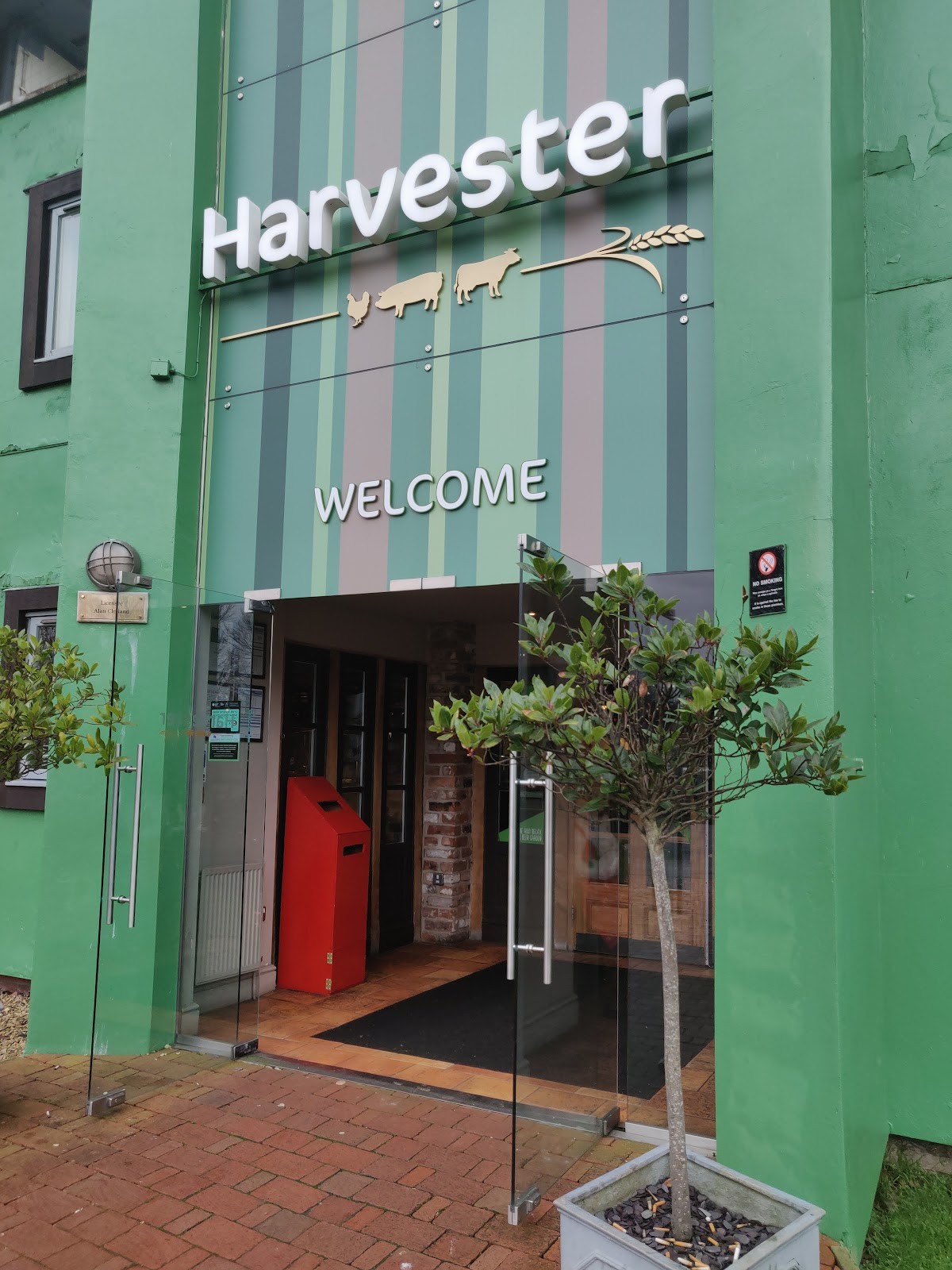 Harvester Cardiff Bay Penarth: the place
