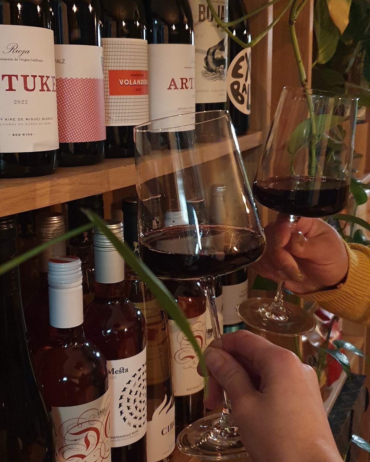 Brindle Coffee & Wine: food & drinks