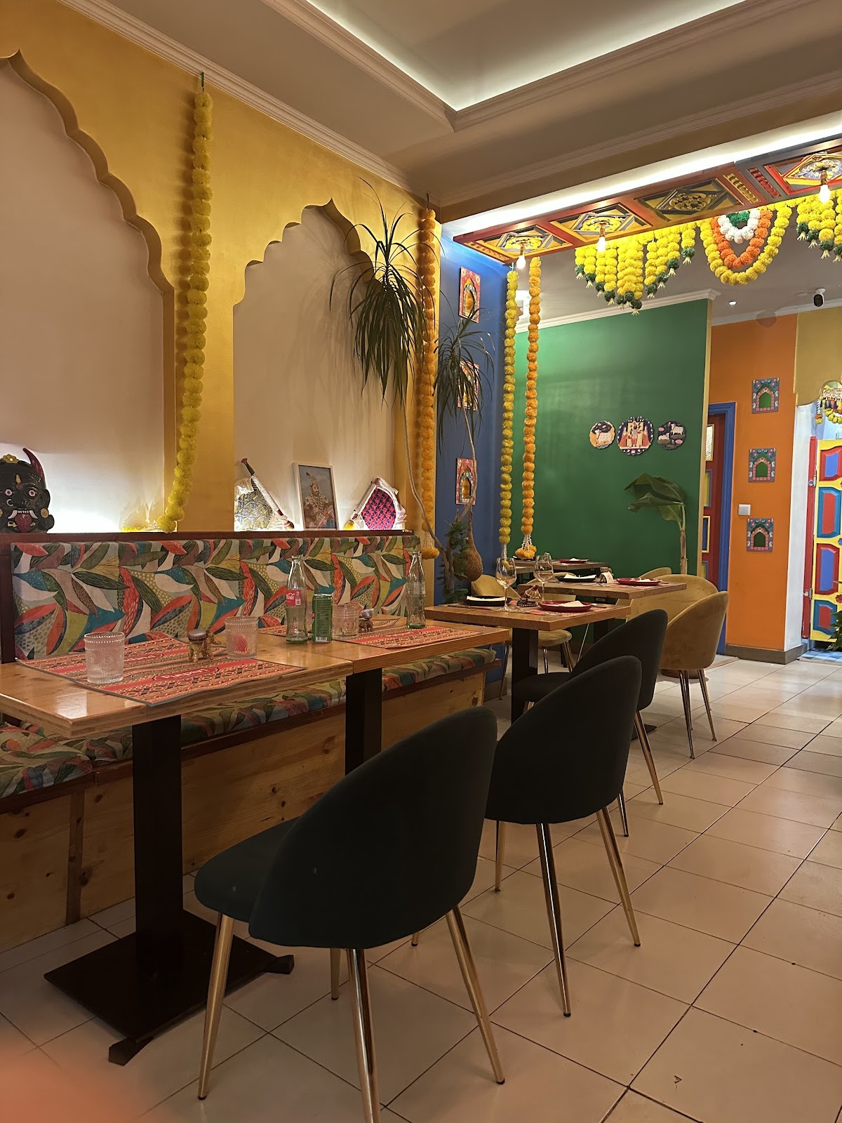 Putpari - Indian Restaurant: the place