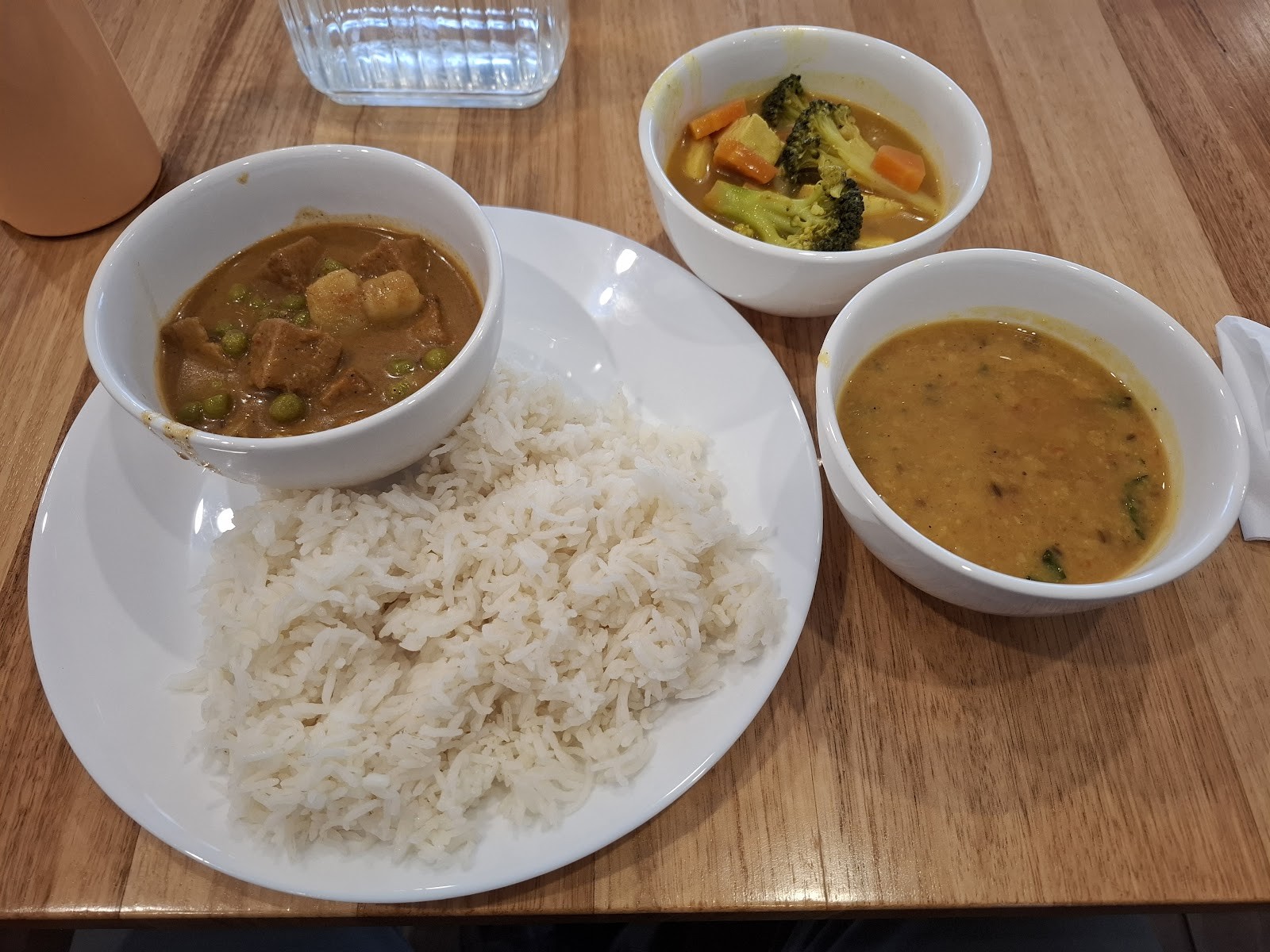 Sthana's Kitchen: food & drinks