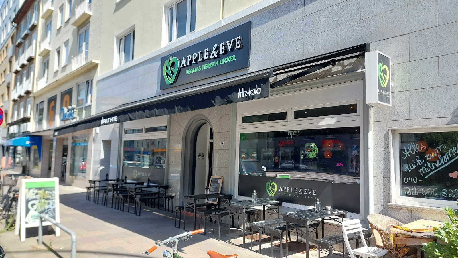 Apple & Eve: the place