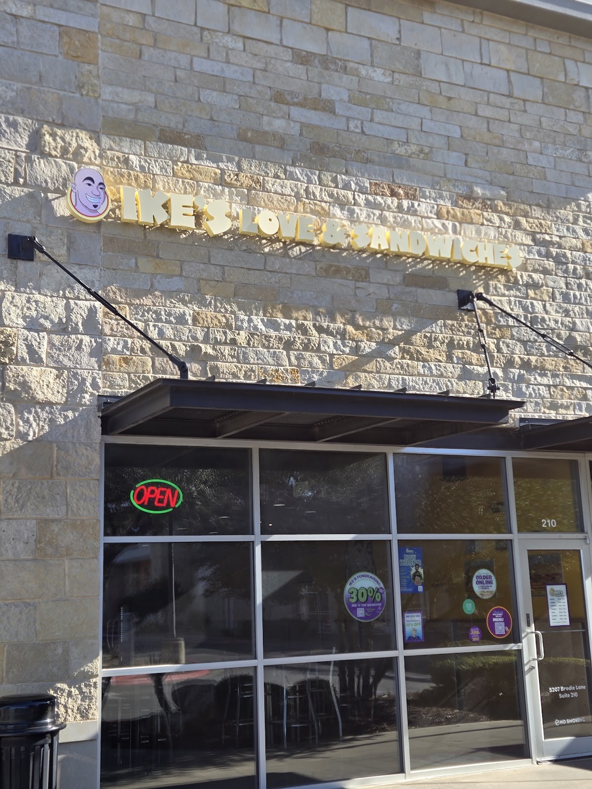 Ike's Love & Sandwiches: the place