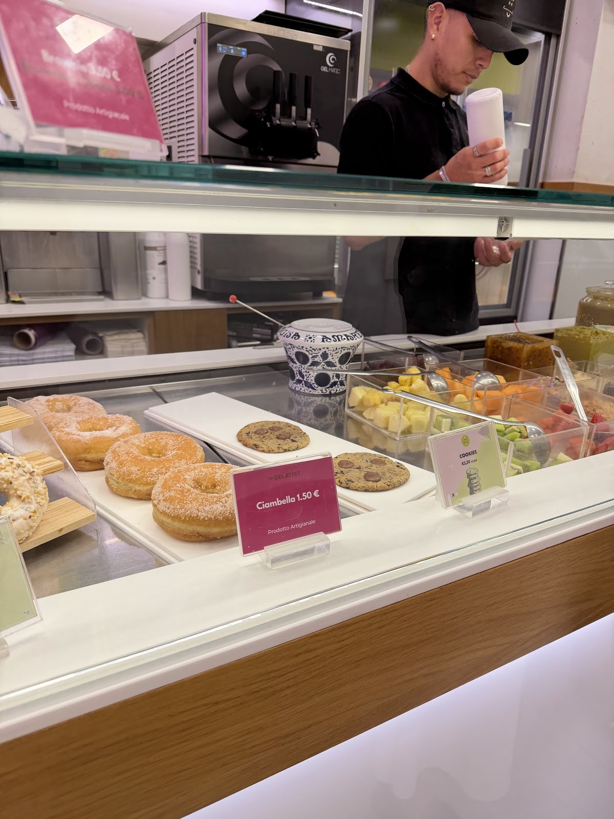 The Gelatist Via del Tritone: the place