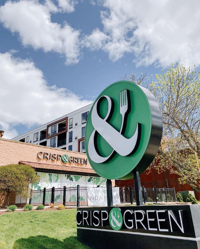 Crisp & Green - Uptown Lakes: the place