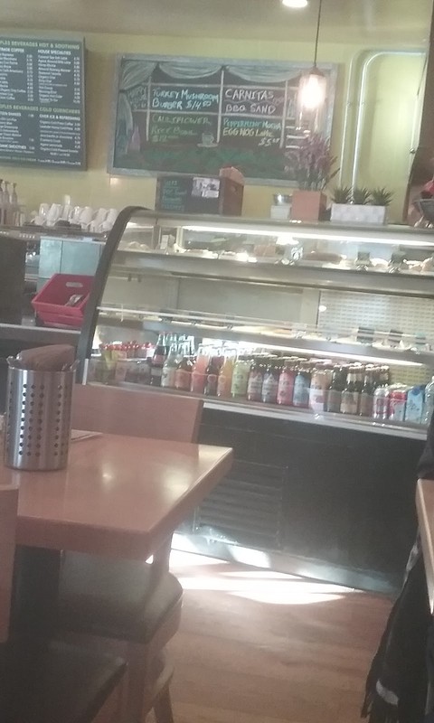 People's Organic Cafe: photo 4