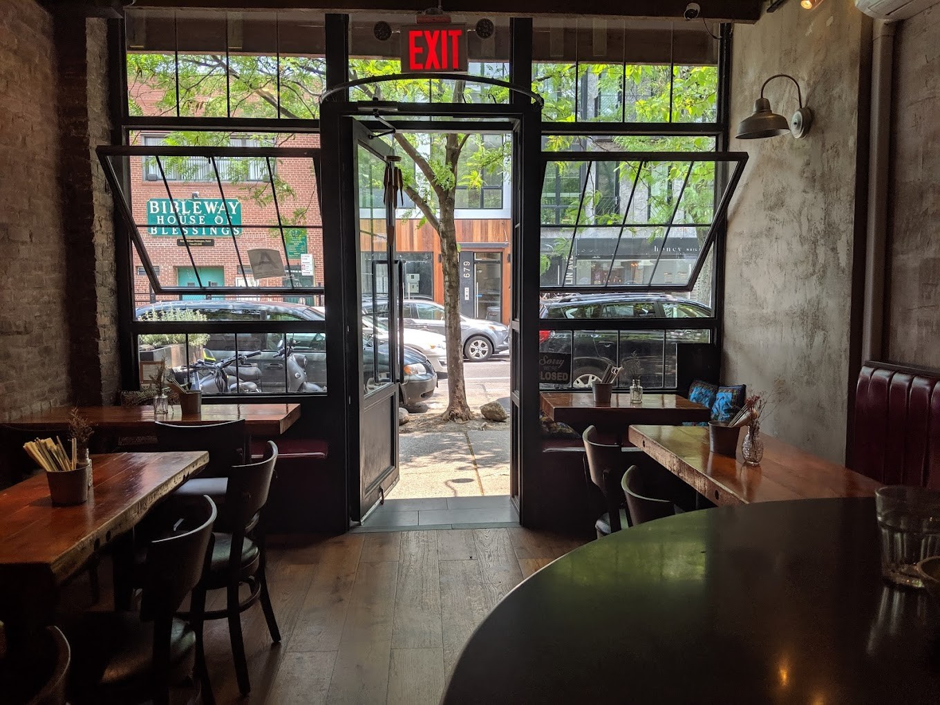 Luanne's Wild Ginger: the place