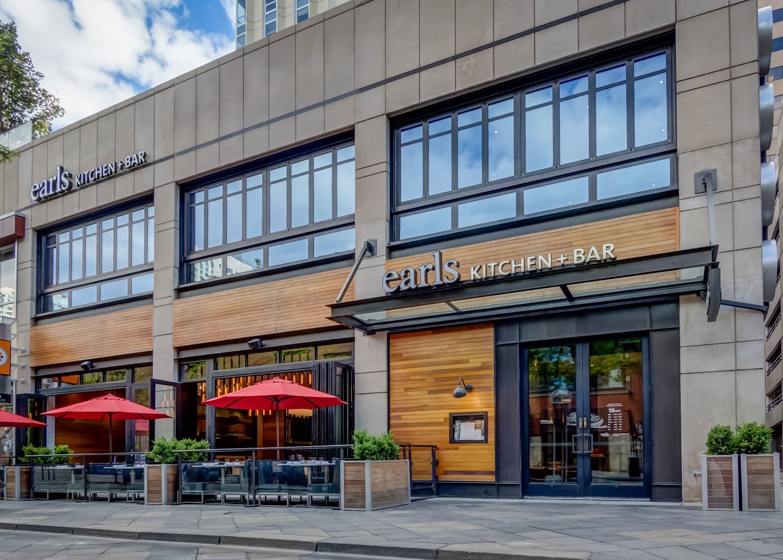 Earls Kitchen + Bar: the place