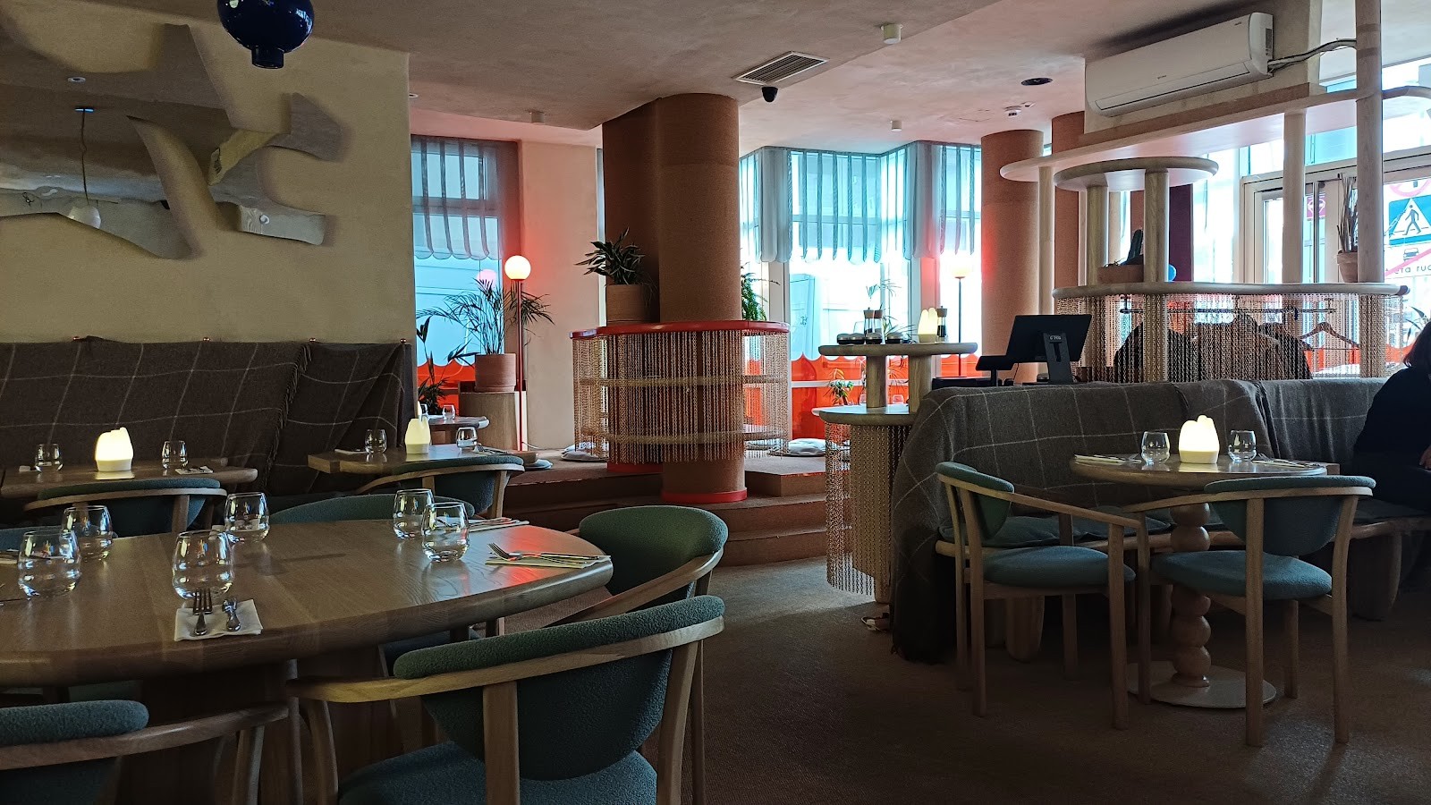 Manna 2 - restauracja wegańska: the place
