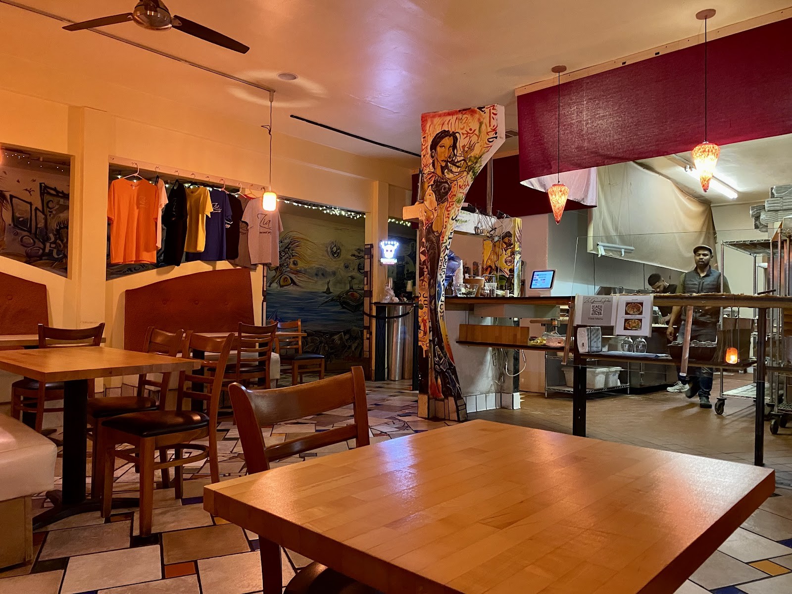 Zia Gourmet Pizza: the place