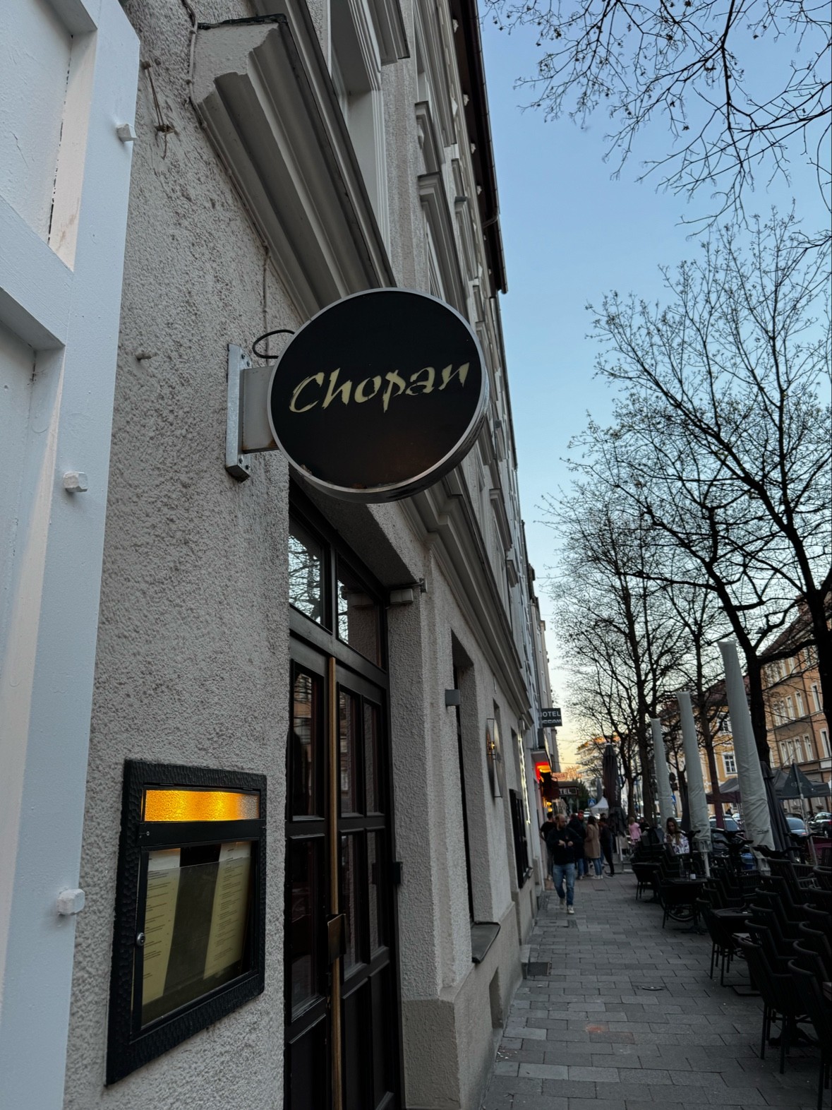 Chopan Schwabing: the place