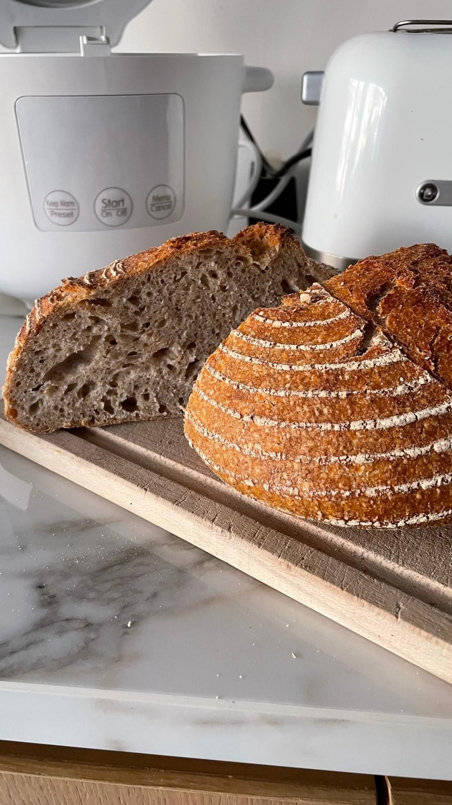 Nona's Bakery: food & drinks