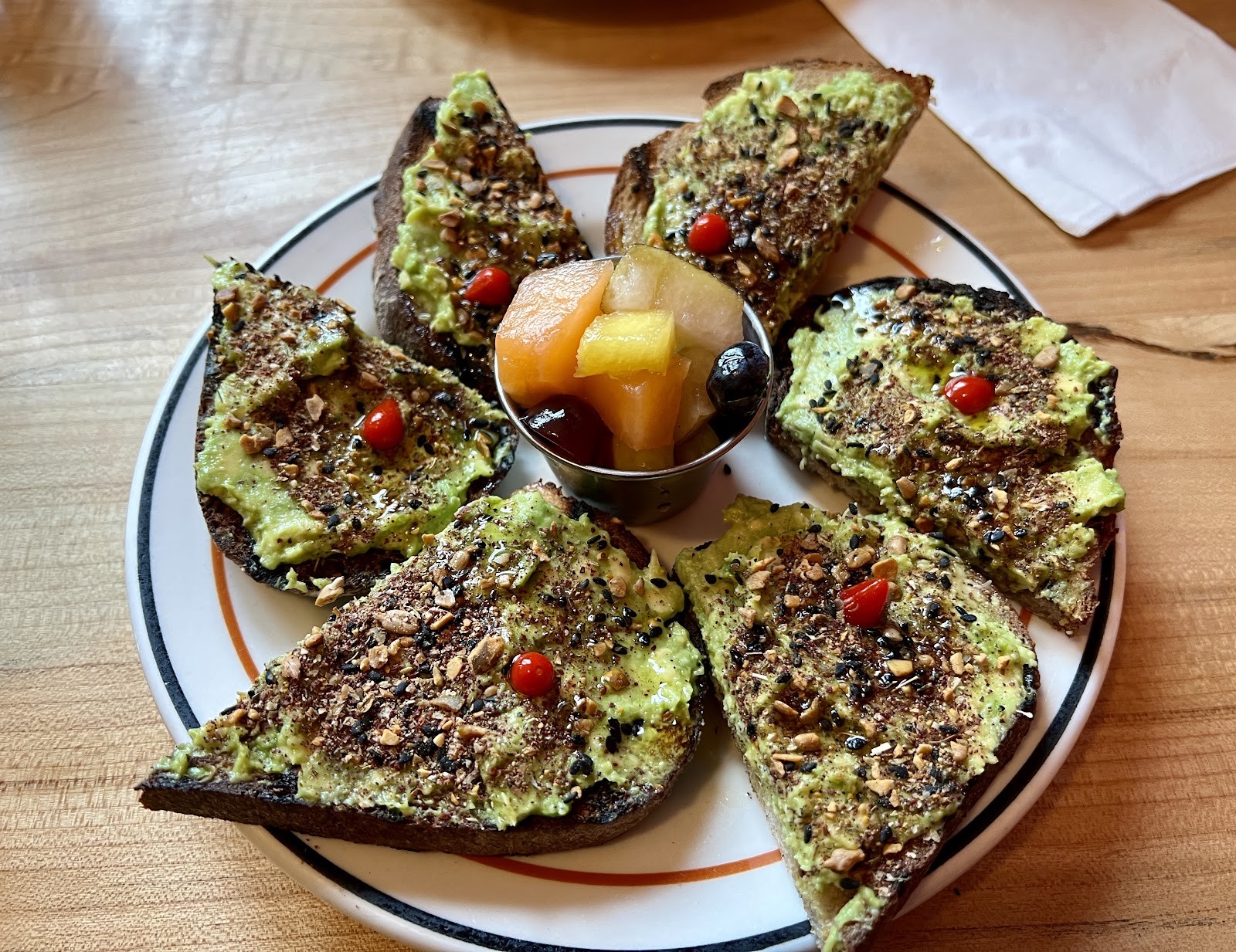 Redwing Cafe: food & drinks