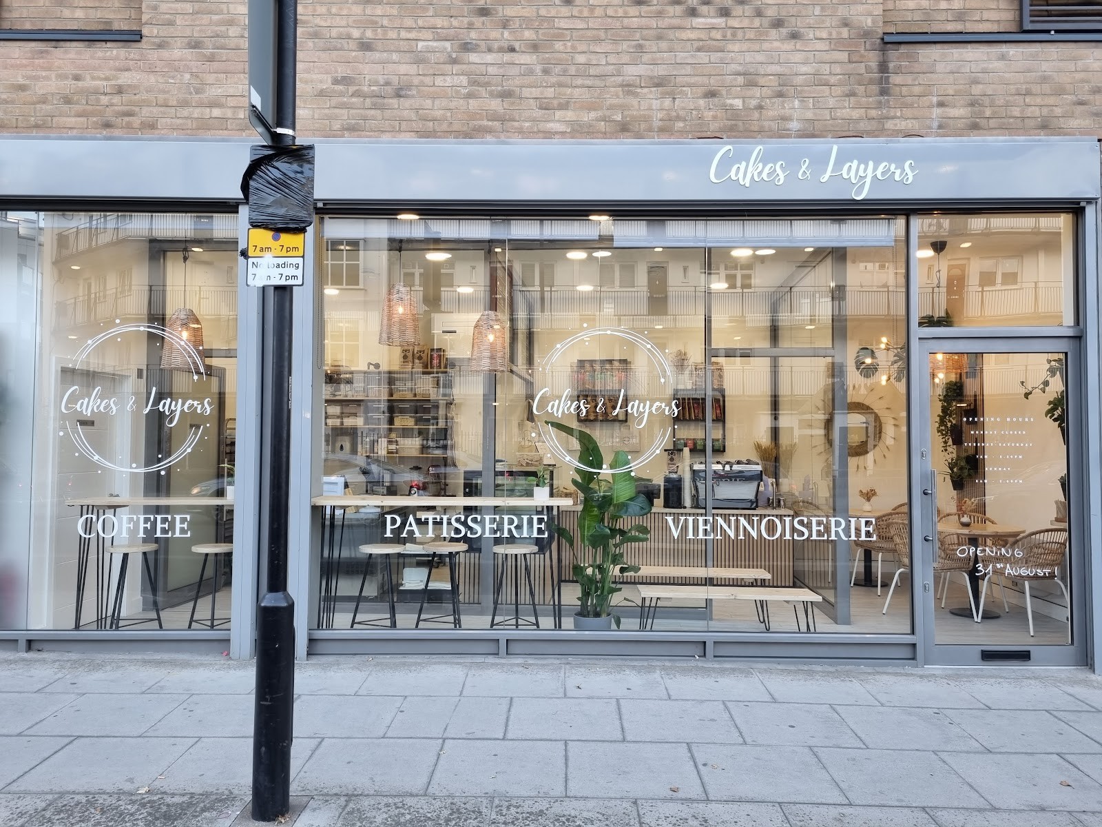 Cakes & Layers: the place