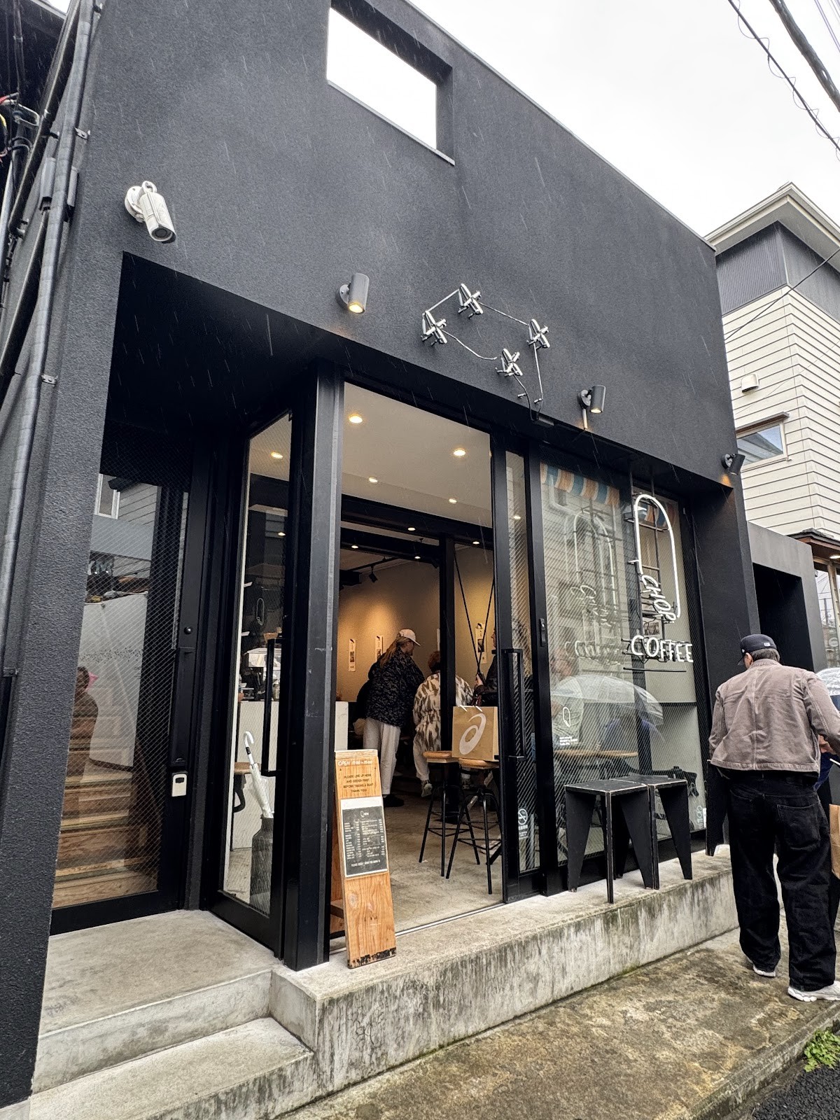 CHOP COFFEE CAT STREET: the place