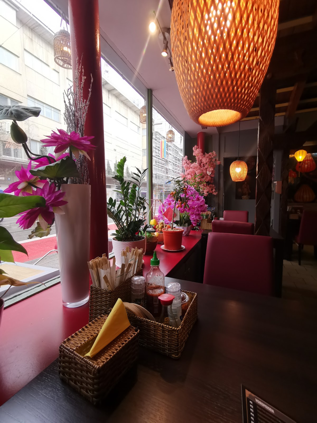 Asia Bistro: the place