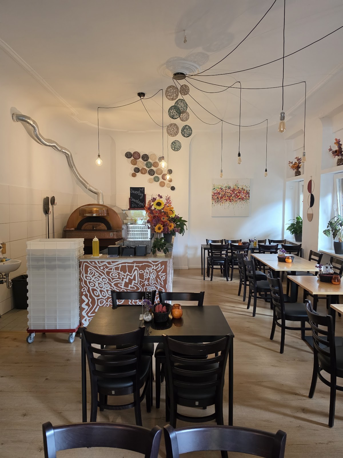 Denis Pizza Place: the place