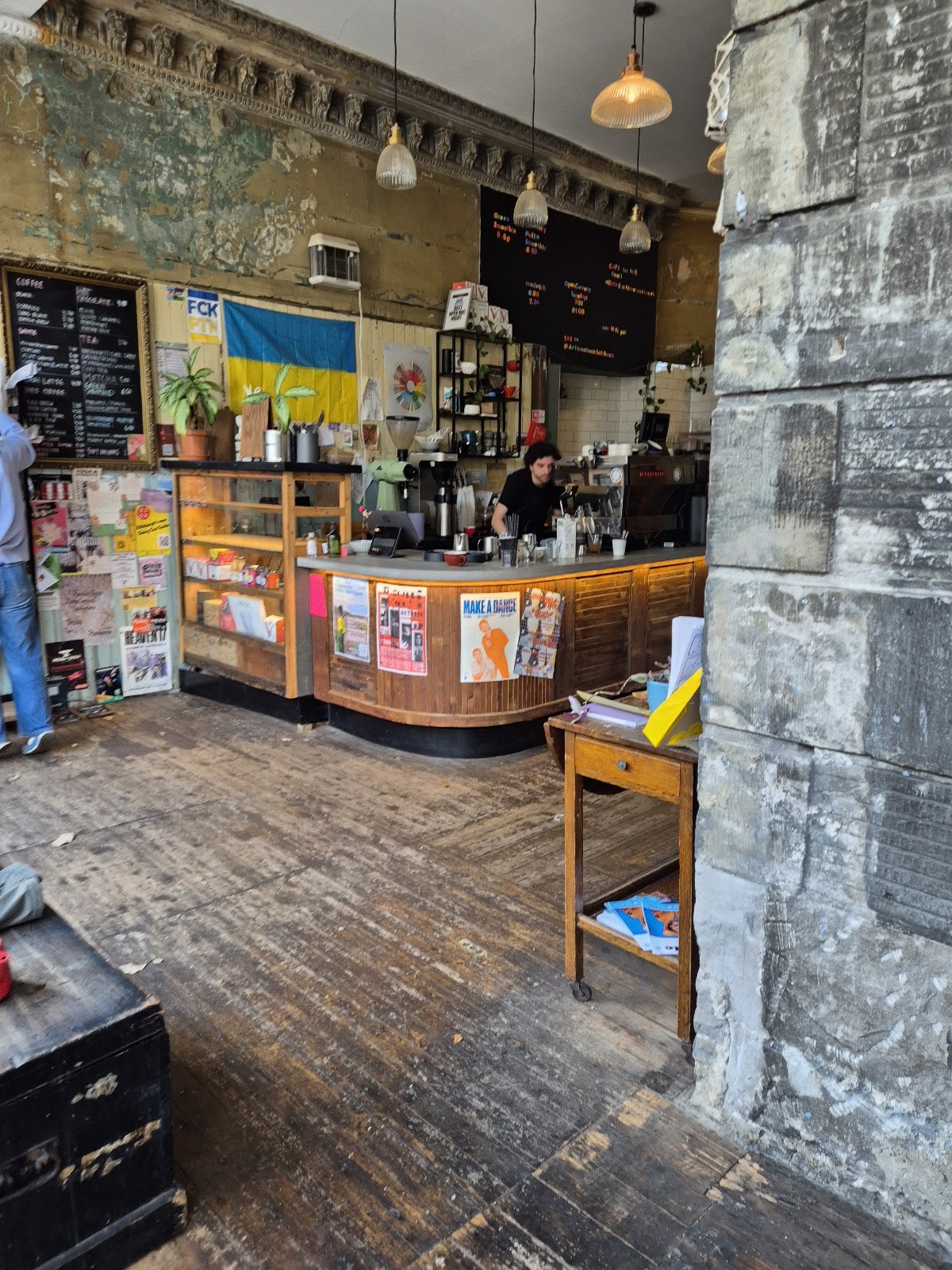 Artisan Roast Leith Walk: the place