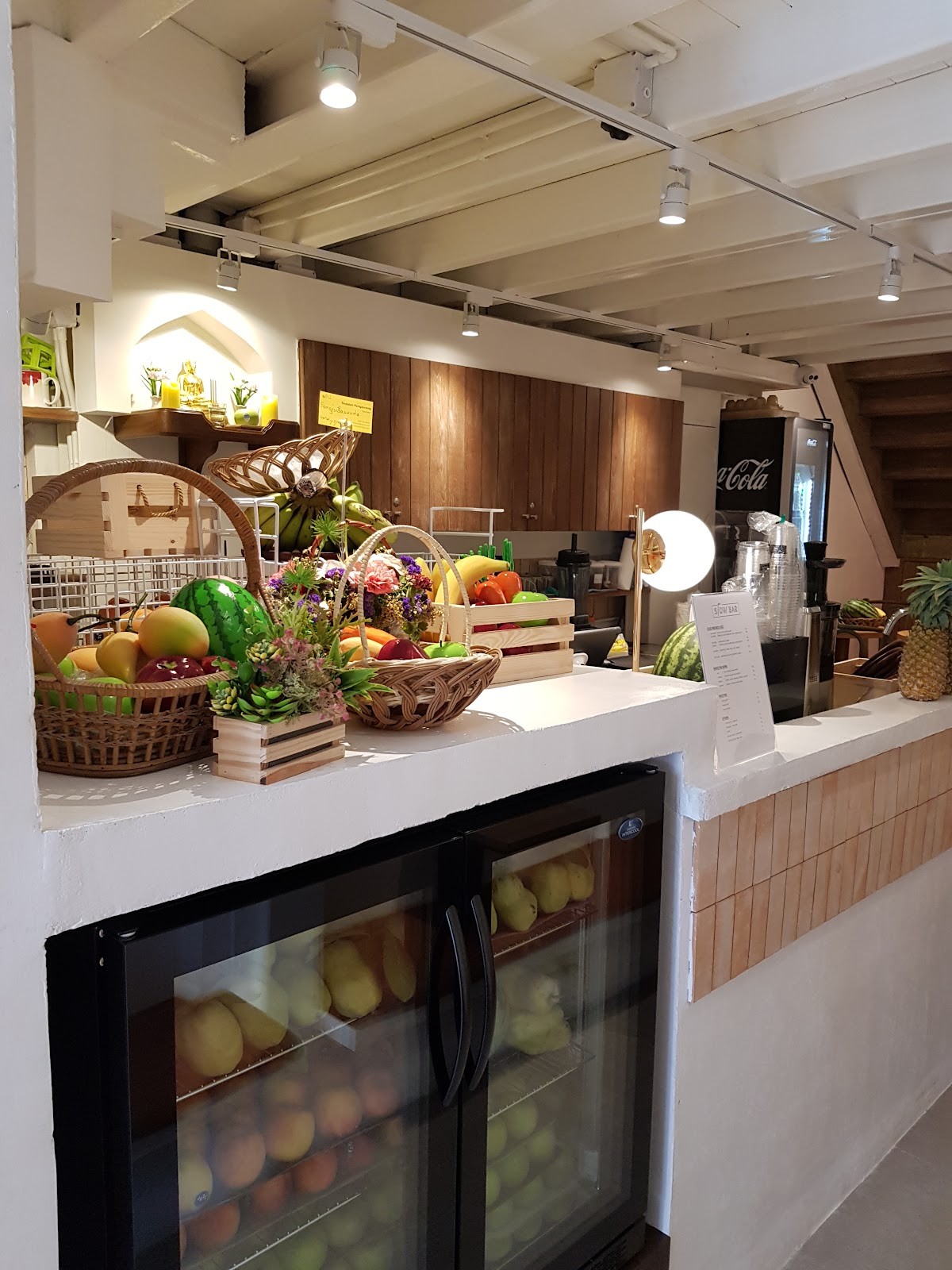 SLOWBAR : Slow coffee & Juice bar: the place