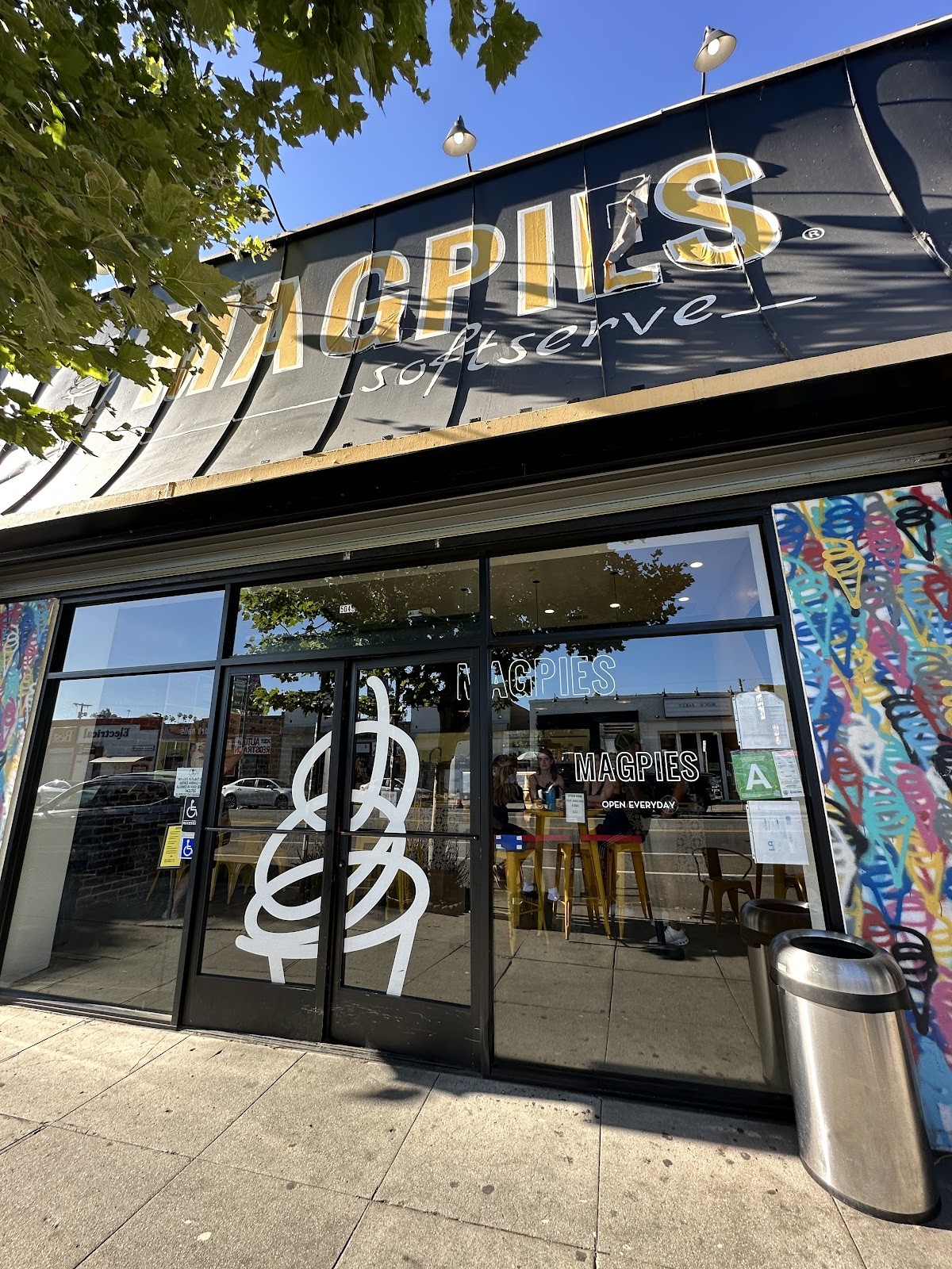 Magpies Softserve: the place