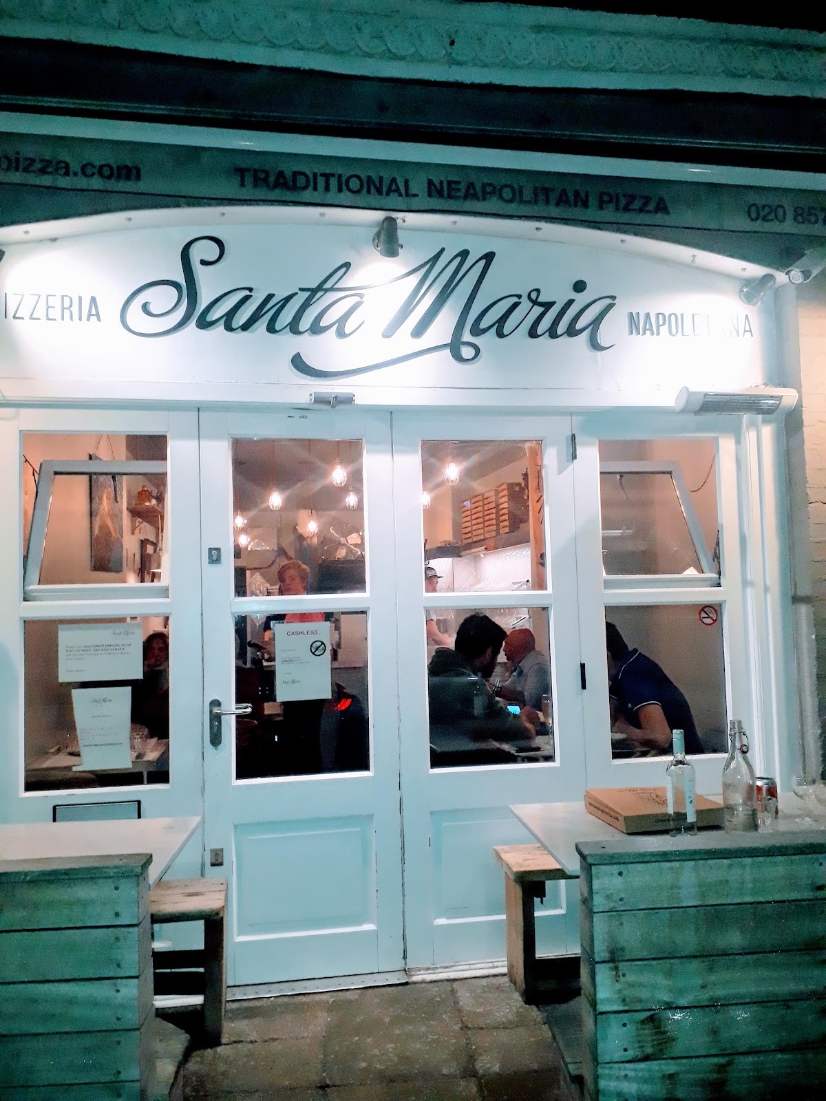 Santa Maria Pizzeria Ealing: the place